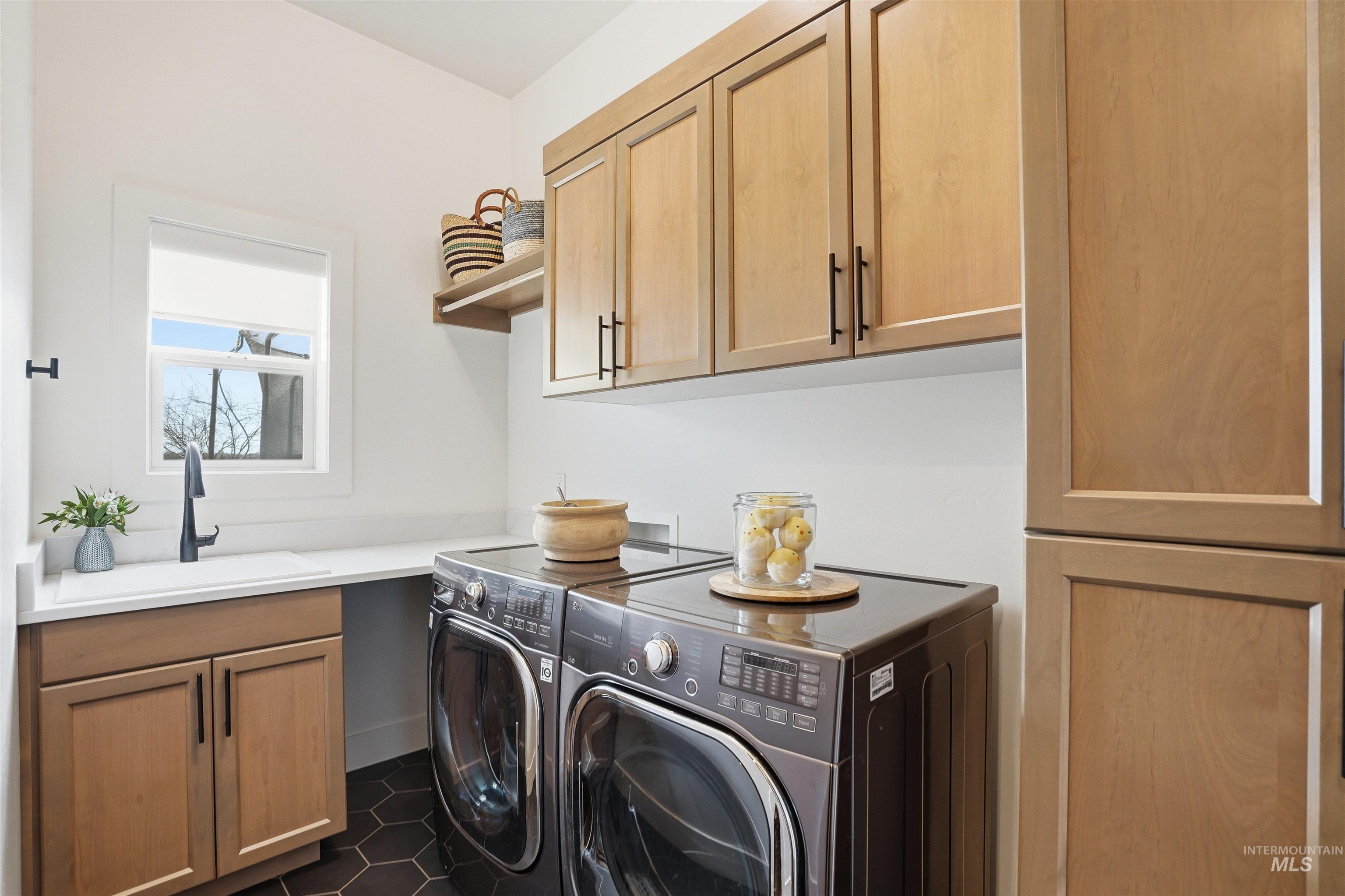 6825 W Biathlon St, Eagle, Idaho 83616, 4 Bedrooms, 4 Bathrooms, Residential For Sale, Price $1,250,000, 98976792