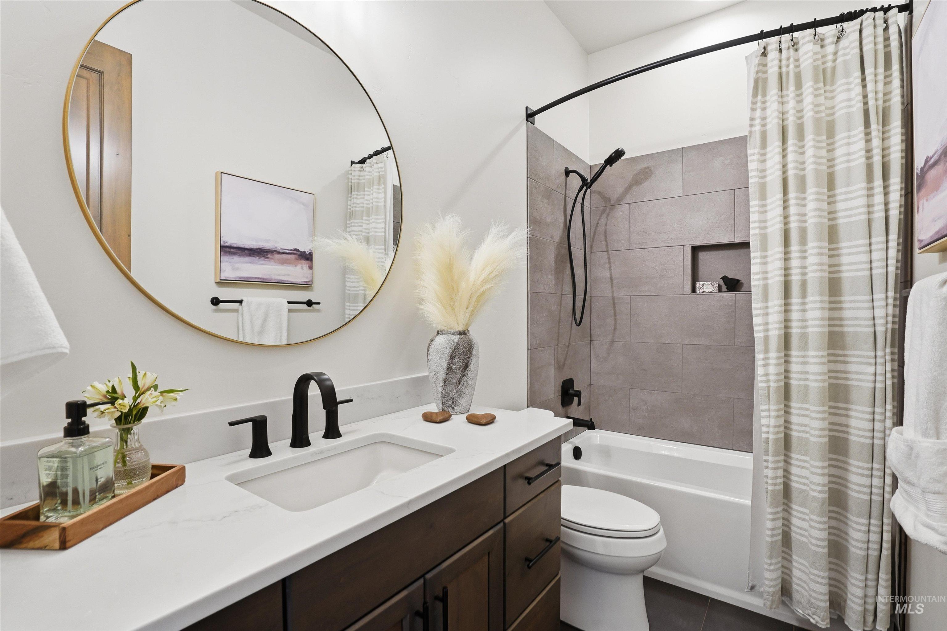 6825 W Biathlon St, Eagle, Idaho 83616, 4 Bedrooms, 4 Bathrooms, Residential For Sale, Price $1,250,000, 98976792