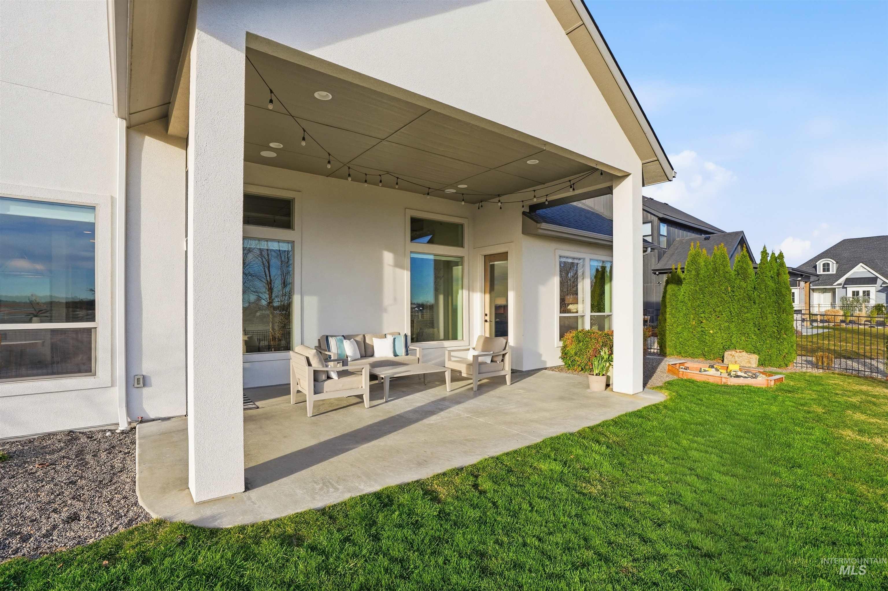 6825 W Biathlon St, Eagle, Idaho 83616, 4 Bedrooms, 4 Bathrooms, Residential For Sale, Price $1,250,000, 98976792