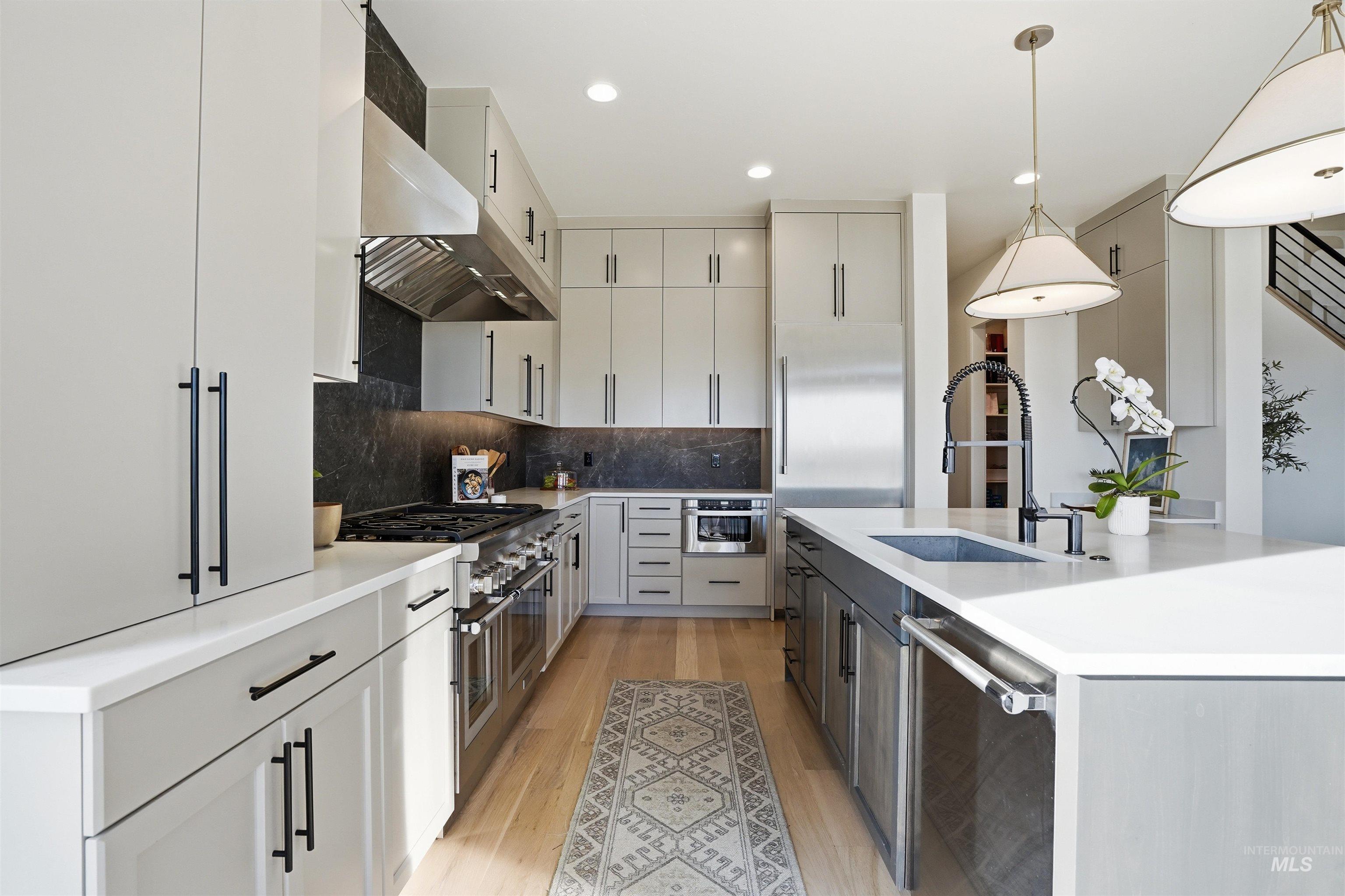 6825 W Biathlon St, Eagle, Idaho 83616, 4 Bedrooms, 4 Bathrooms, Residential For Sale, Price $1,250,000, 98976792