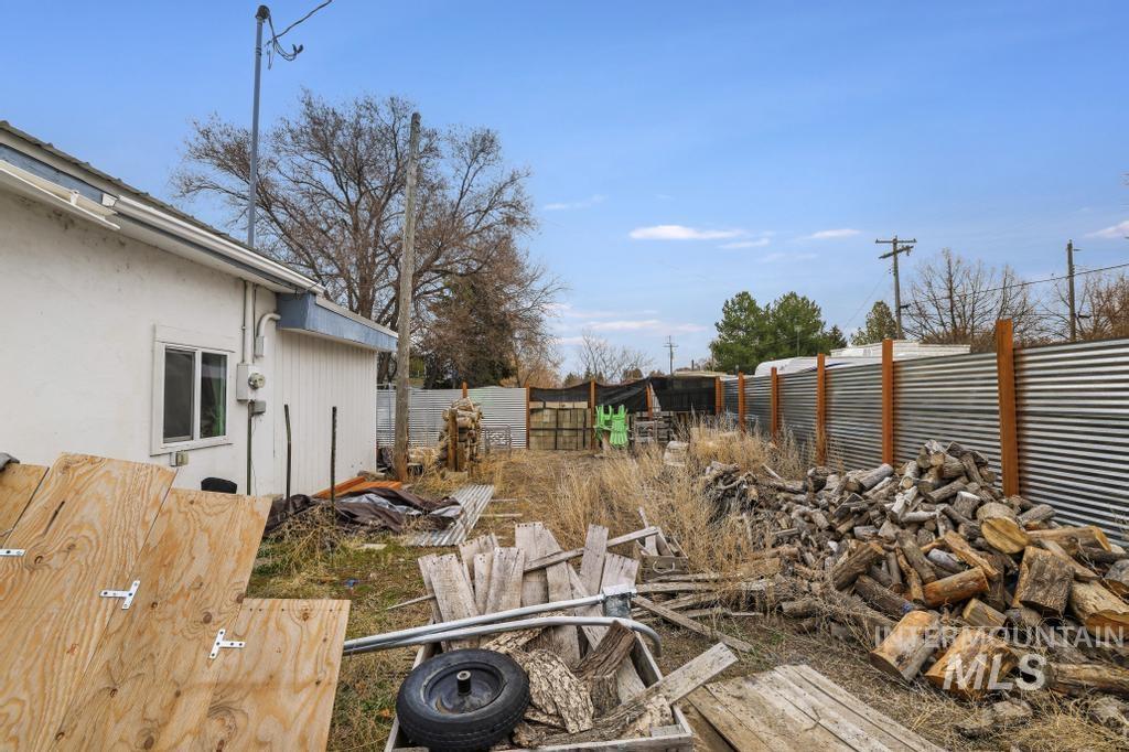 315 Wilson St E, Eden, ID 83325, Eden, Idaho 83325, 4 Bedrooms, 1.5 Bathrooms, Residential For Sale, Price $450,000, 98976793