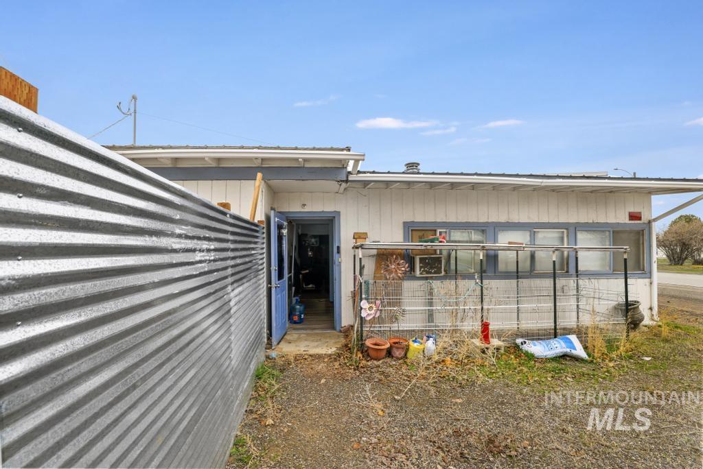 315 Wilson St E, Eden, ID 83325, Eden, Idaho 83325, 4 Bedrooms, 1.5 Bathrooms, Residential For Sale, Price $450,000, 98976793