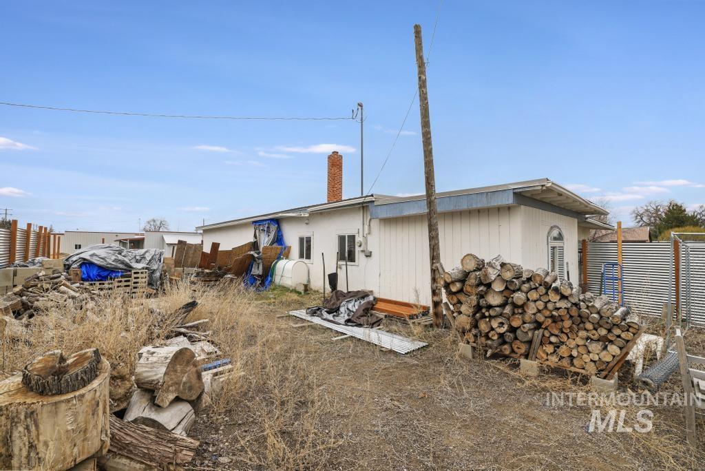 315 Wilson St E, Eden, ID 83325, Eden, Idaho 83325, 4 Bedrooms, 1.5 Bathrooms, Residential For Sale, Price $450,000, 98976793