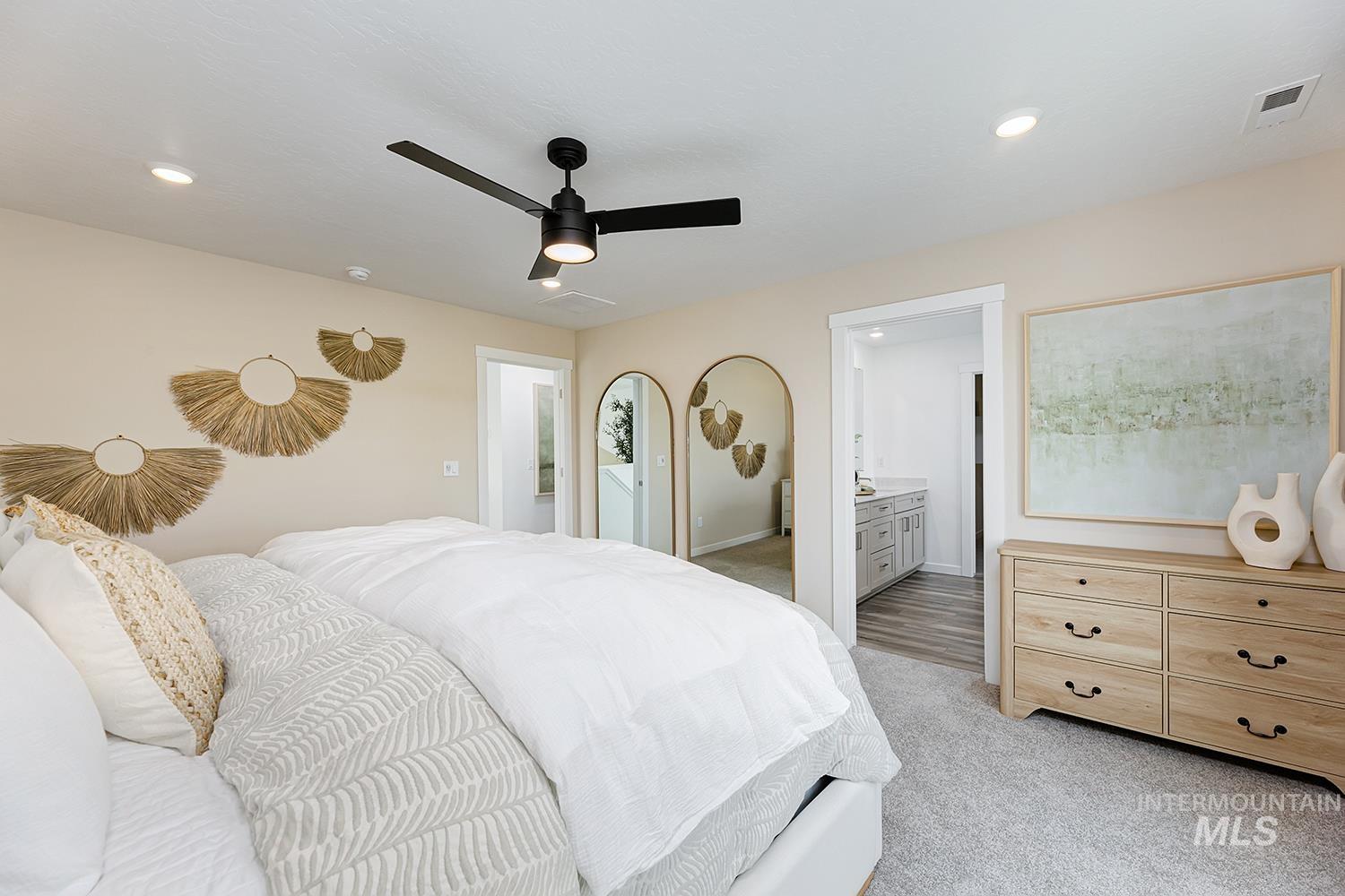 9494 W Happy Day Dr, Meridian, Idaho 83646, 3 Bedrooms, 2.5 Bathrooms, Residential For Sale, Price $481,400, 98976799