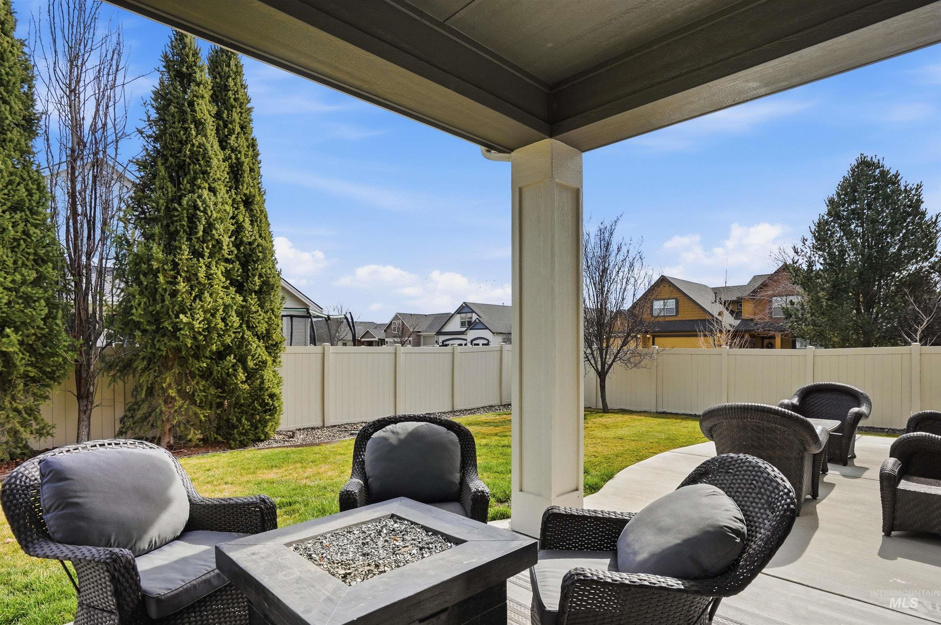 608 N Tresa Pl, Star, Idaho 83669, 5 Bedrooms, 3.5 Bathrooms, Residential For Sale, Price $799,900,MLS 98976800