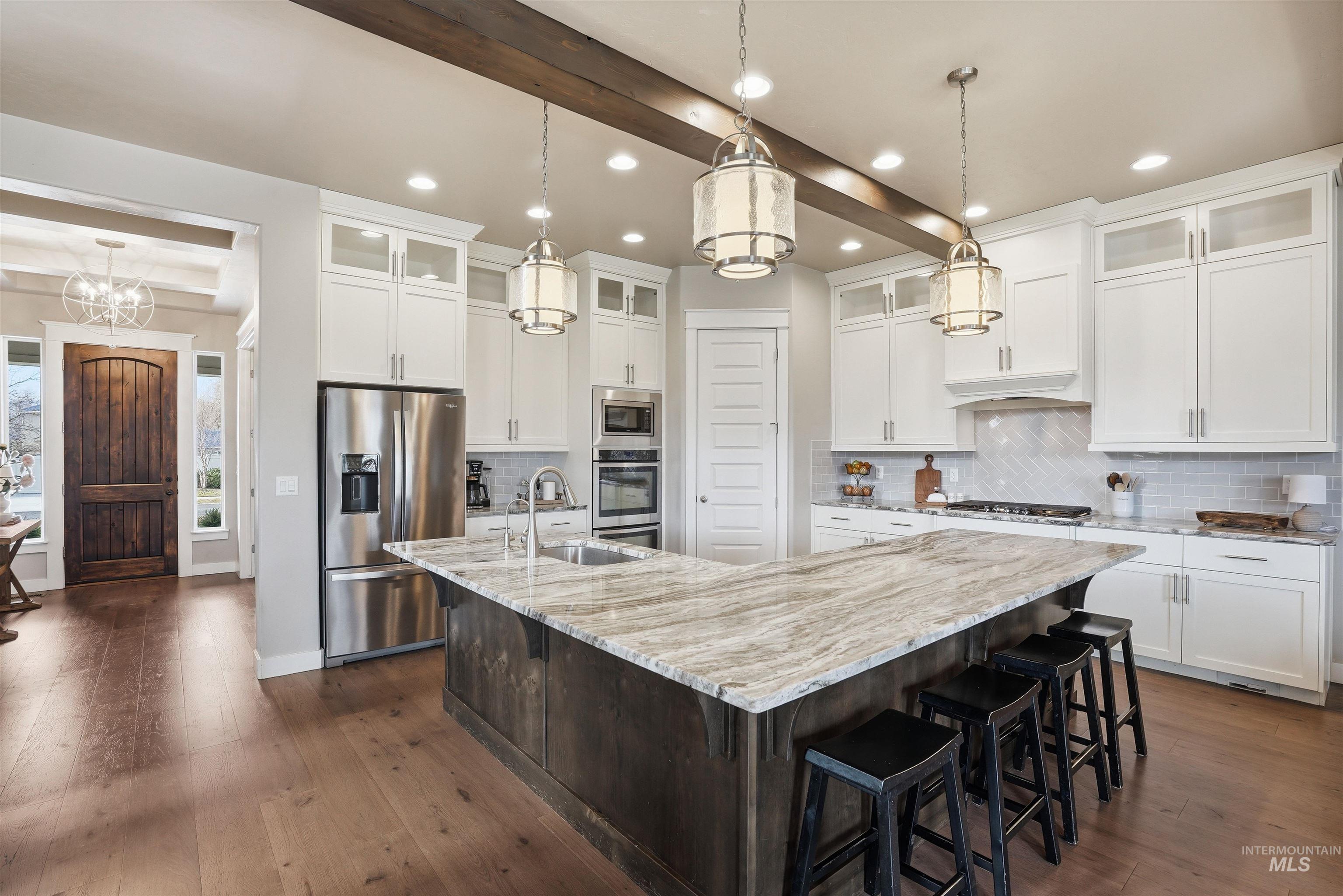 608 N Tresa Pl, Star, Idaho 83669, 5 Bedrooms, 3.5 Bathrooms, Residential For Sale, Price $799,900,MLS 98976800