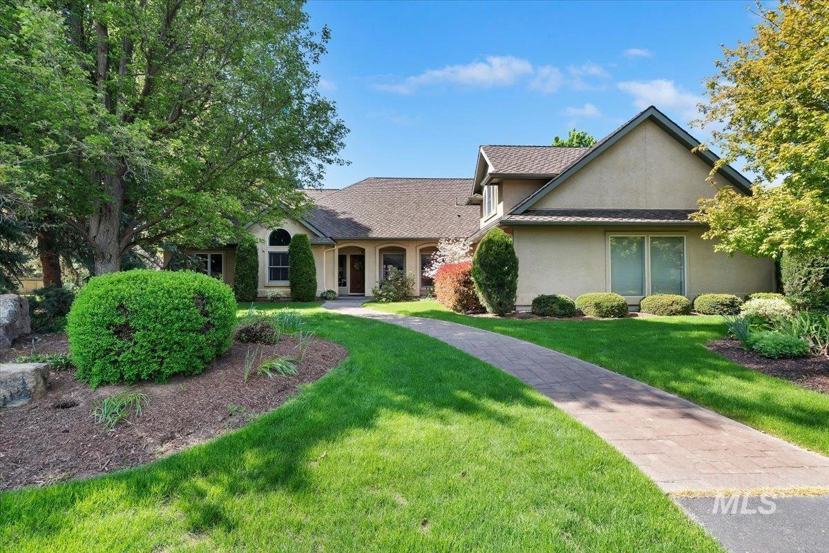 9041 W Woodglade Ln, Garden City, Idaho 83714, 4 Bedrooms, 3 Bathrooms, Residential For Sale, Price $950,000,MLS 98976801