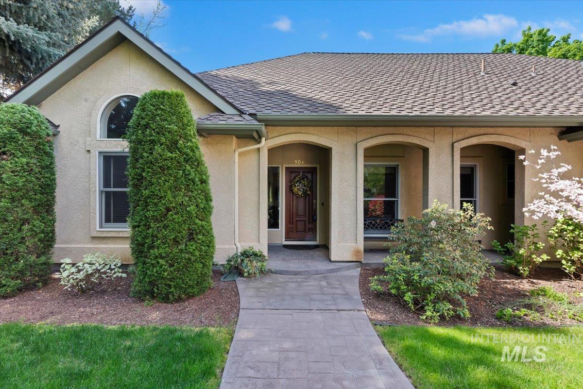 9041 W Woodglade Ln, Garden City, Idaho 83714, 4 Bedrooms, 3 Bathrooms, Residential For Sale, Price $999,900, 98976801