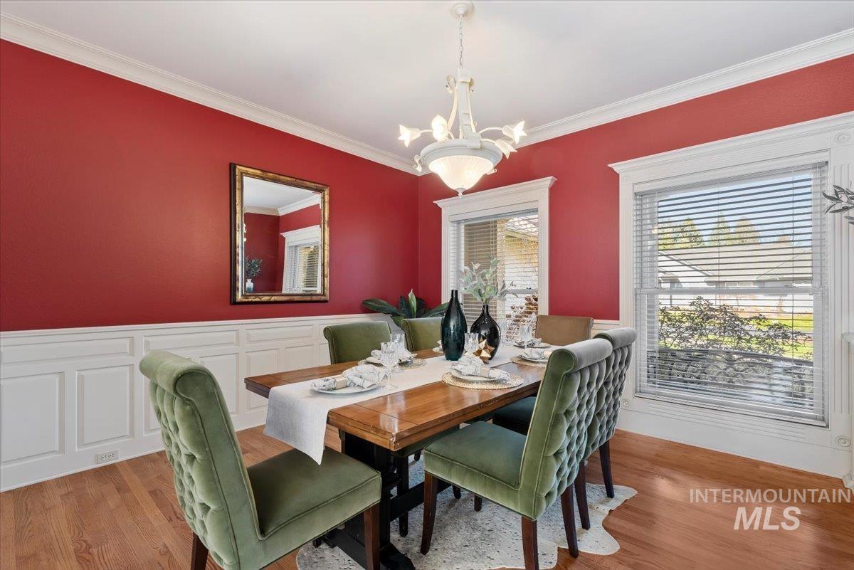 9041 W Woodglade Ln, Garden City, Idaho 83714, 4 Bedrooms, 3 Bathrooms, Residential For Sale, Price $999,900, 98976801