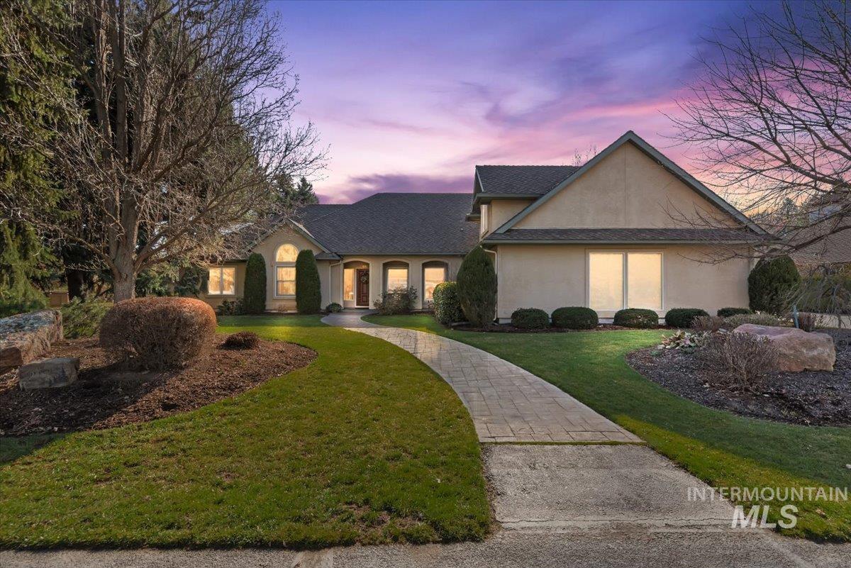 9041 W Woodglade Ln, Garden City, Idaho 83714, 4 Bedrooms, 3 Bathrooms, Residential For Sale, Price $999,900, 98976801