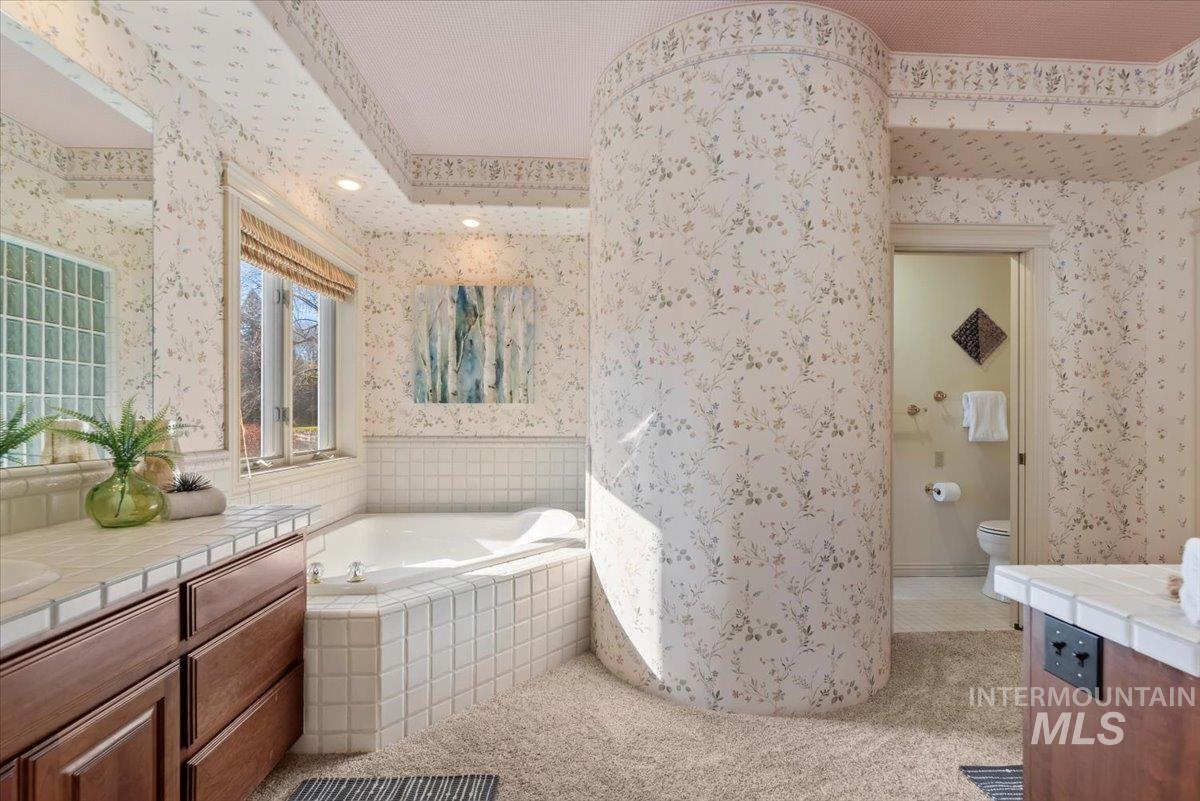 9041 W Woodglade Ln, Garden City, Idaho 83714, 4 Bedrooms, 3 Bathrooms, Residential For Sale, Price $999,900, 98976801