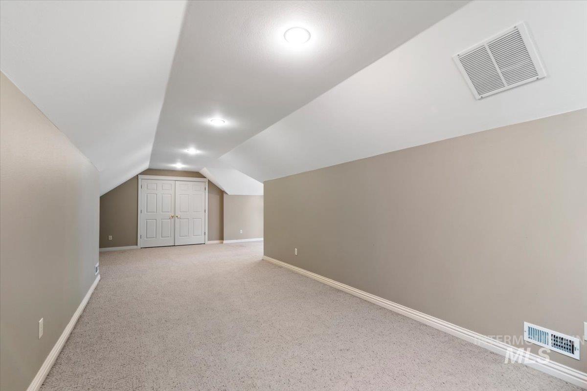 9041 W Woodglade Ln, Garden City, Idaho 83714, 4 Bedrooms, 3 Bathrooms, Residential For Sale, Price $999,900, 98976801
