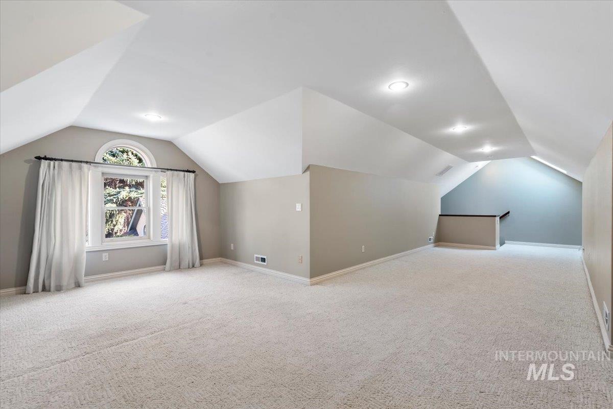9041 W Woodglade Ln, Garden City, Idaho 83714, 4 Bedrooms, 3 Bathrooms, Residential For Sale, Price $999,900, 98976801