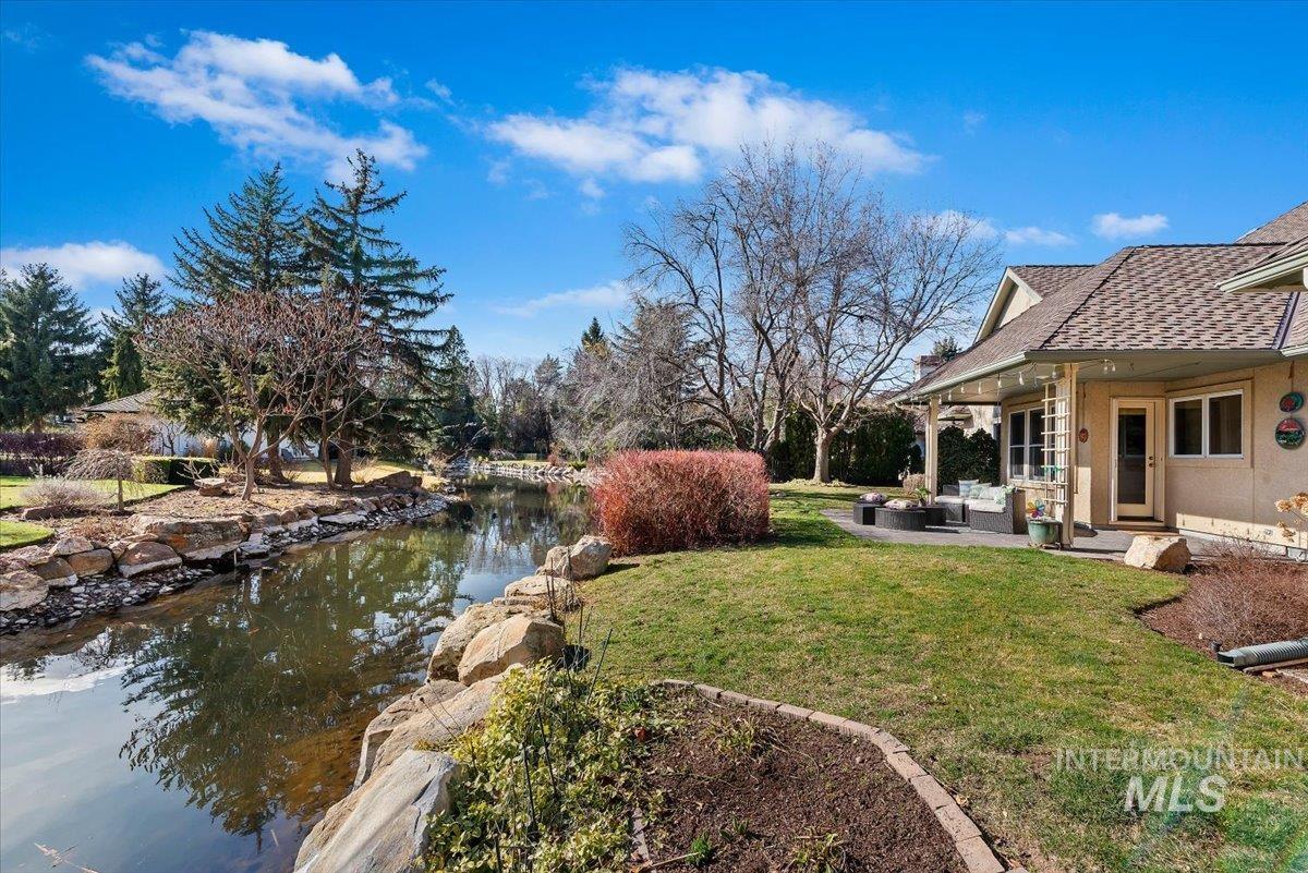 9041 W Woodglade Ln, Garden City, Idaho 83714, 4 Bedrooms, 3 Bathrooms, Residential For Sale, Price $999,900, 98976801