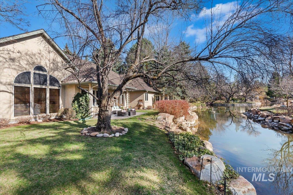 9041 W Woodglade Ln, Garden City, Idaho 83714, 4 Bedrooms, 3 Bathrooms, Residential For Sale, Price $999,900, 98976801