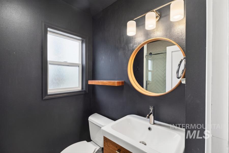 515 E D Street, Moscow, Idaho 83843, 3 Bedrooms, 2 Bathrooms, Residential For Sale, Price $390,000, 98976802