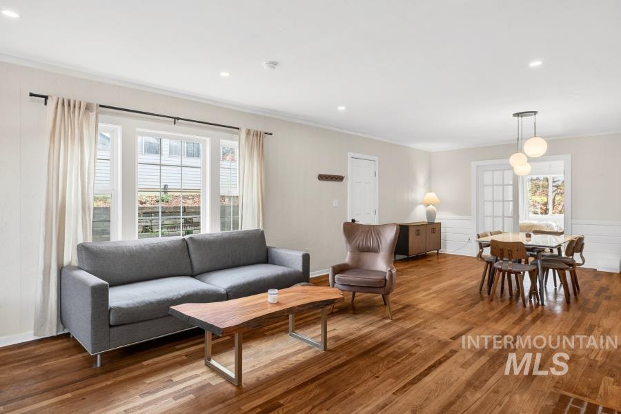 515 E D Street, Moscow, Idaho 83843, 3 Bedrooms, 2 Bathrooms, Residential For Sale, Price $390,000, 98976802