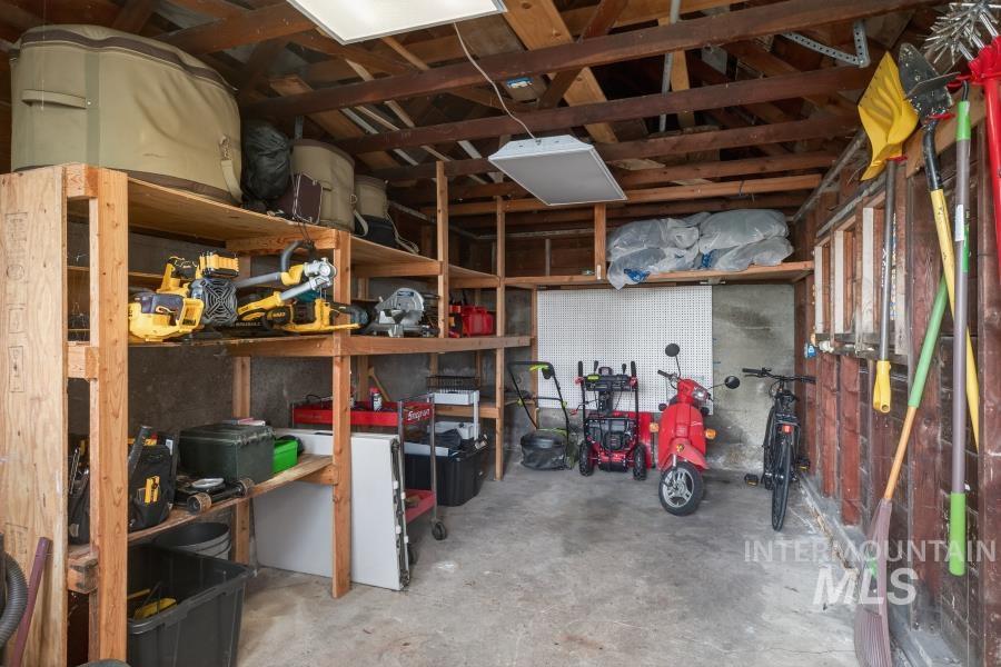 515 E D Street, Moscow, Idaho 83843, 3 Bedrooms, 2 Bathrooms, Residential For Sale, Price $390,000, 98976802