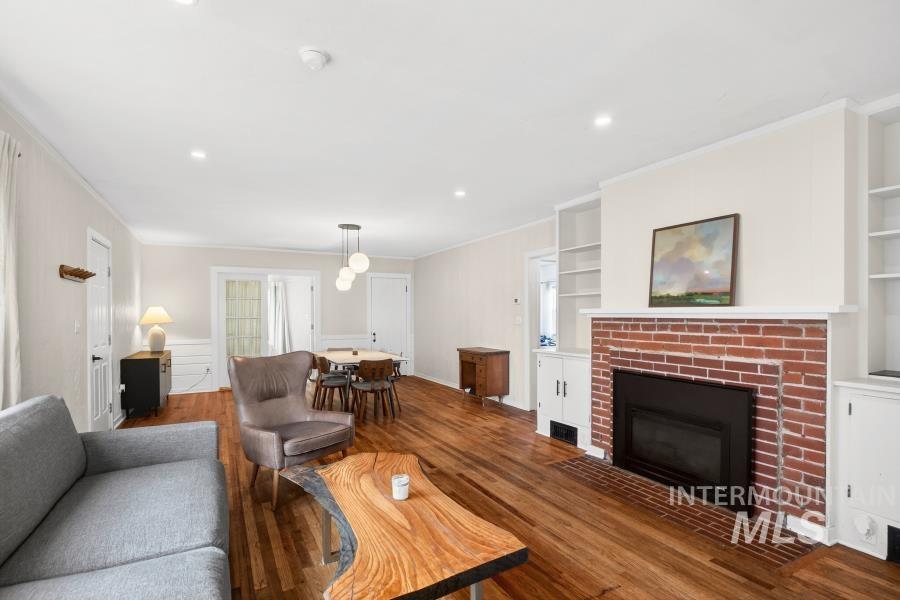 515 E D Street, Moscow, Idaho 83843, 3 Bedrooms, 2 Bathrooms, Residential For Sale, Price $390,000, 98976802