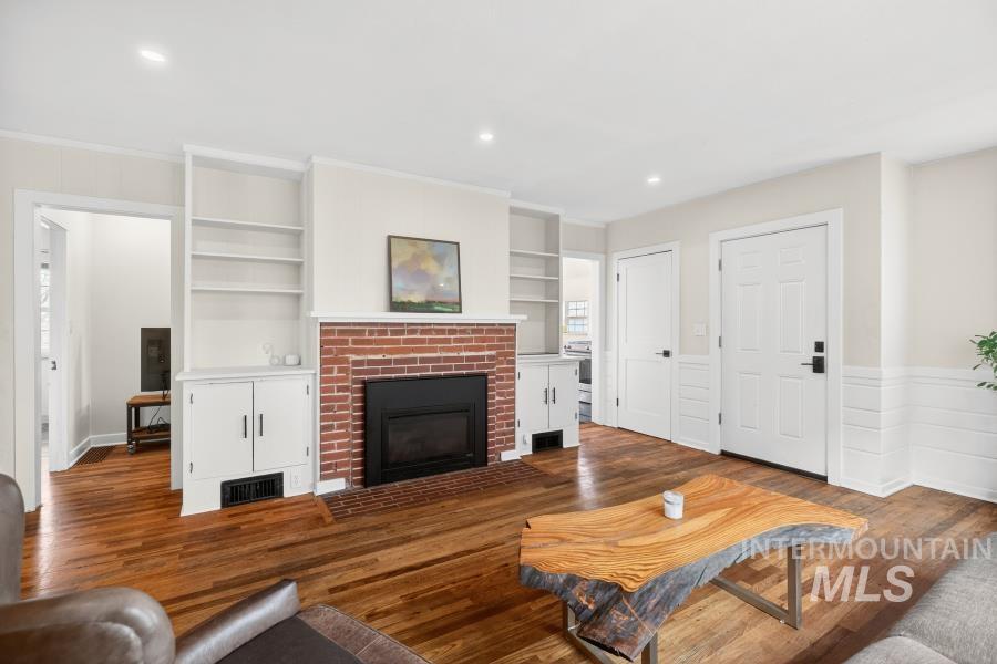 515 E D Street, Moscow, Idaho 83843, 3 Bedrooms, 2 Bathrooms, Residential For Sale, Price $390,000, 98976802