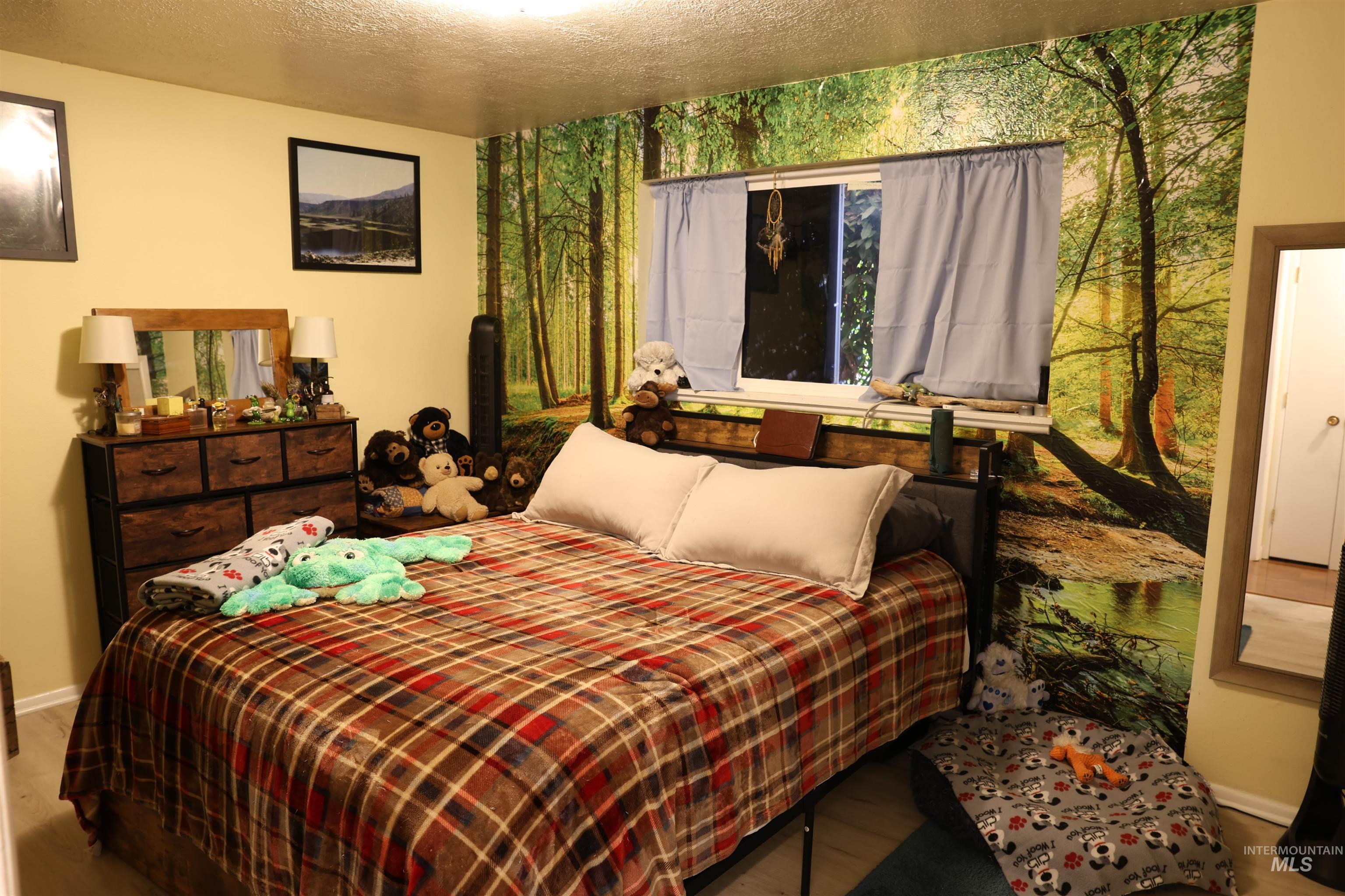 613 S White Cloud Dr, Boise, Idaho 83709, 2 Bedrooms, 1 Bathroom, Residential Income For Sale, Price $899,999,MLS 98976803