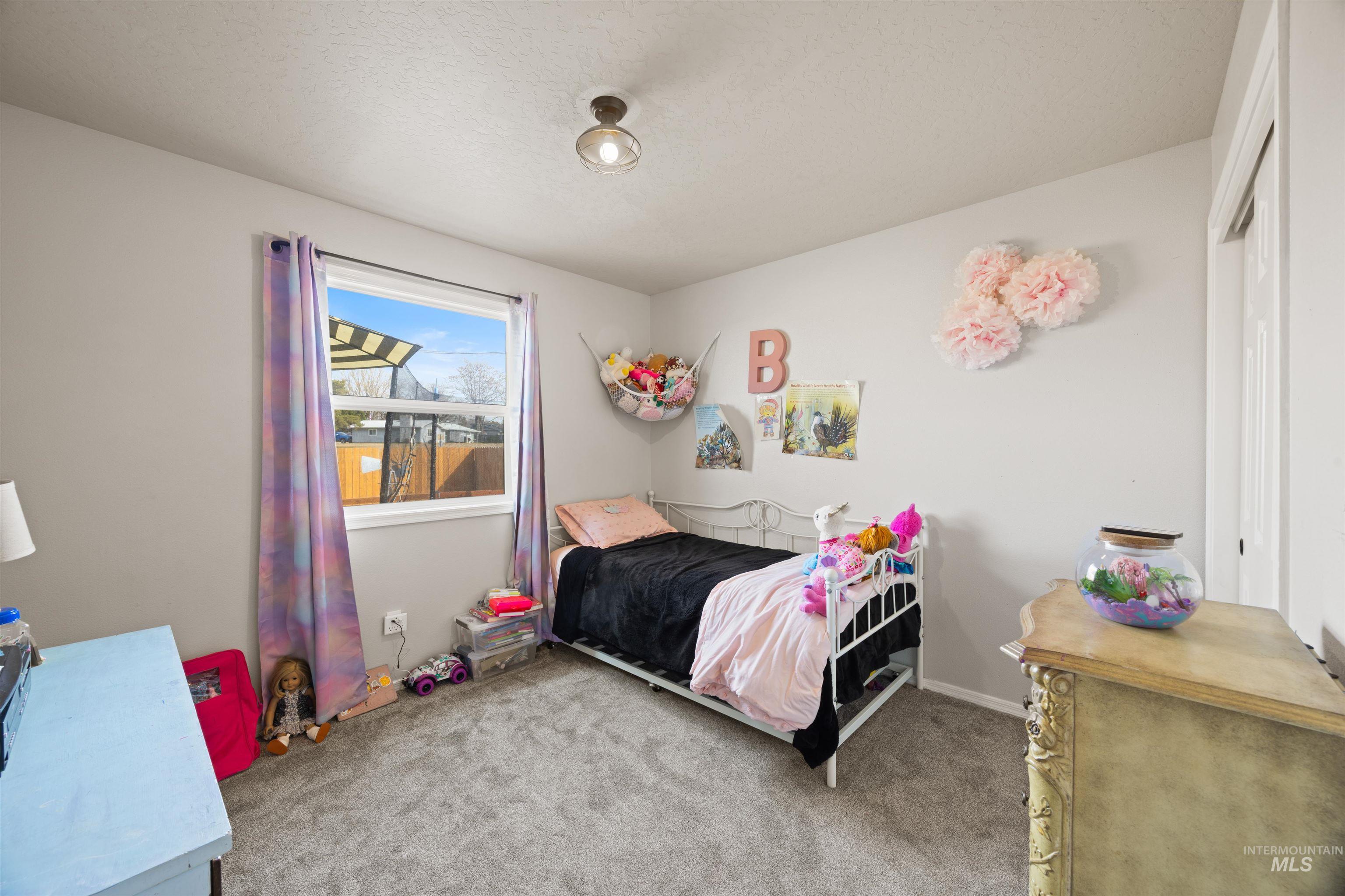 16196 N Saint Helens Drive, Nampa, Idaho 83651, 4 Bedrooms, 2 Bathrooms, Residential For Sale, Price $365,000,MLS 98976806