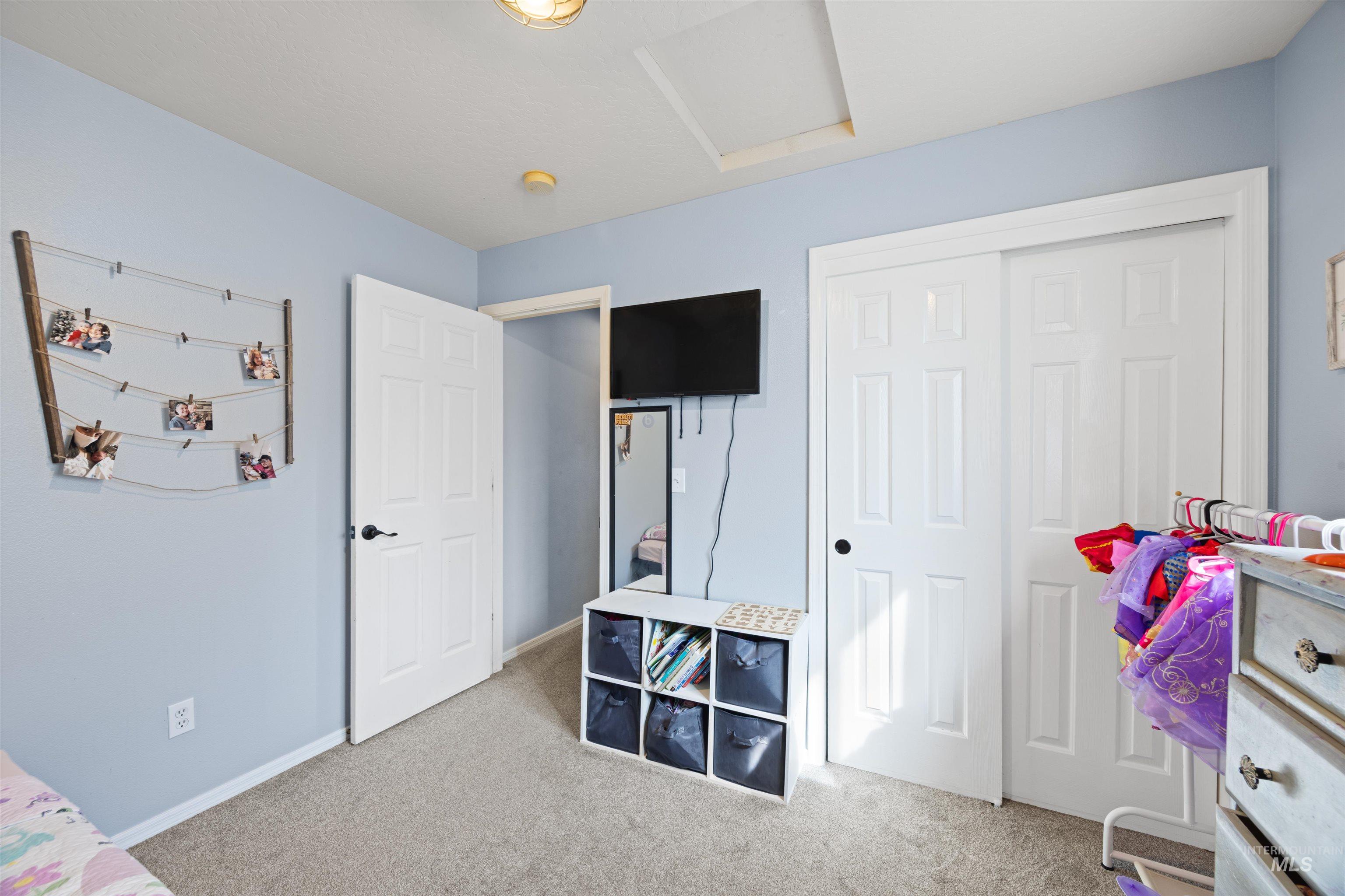 16196 N Saint Helens Drive, Nampa, Idaho 83651, 4 Bedrooms, 2 Bathrooms, Residential For Sale, Price $365,000,MLS 98976806