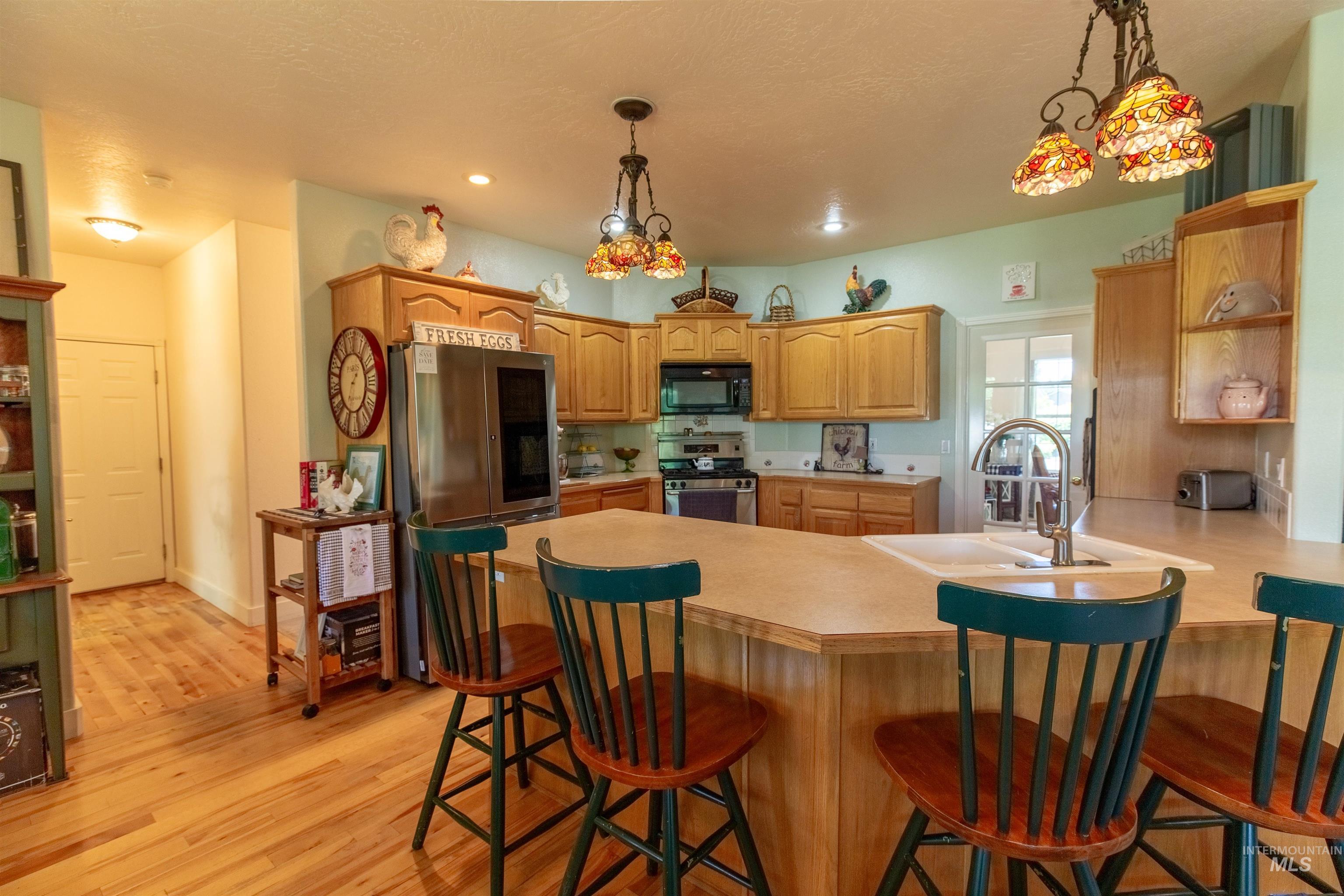 12128 W Kittredge Drive, Kuna, Idaho 83634, 4 Bedrooms, 3 Bathrooms, Residential For Sale, Price $899,900,MLS 98976807