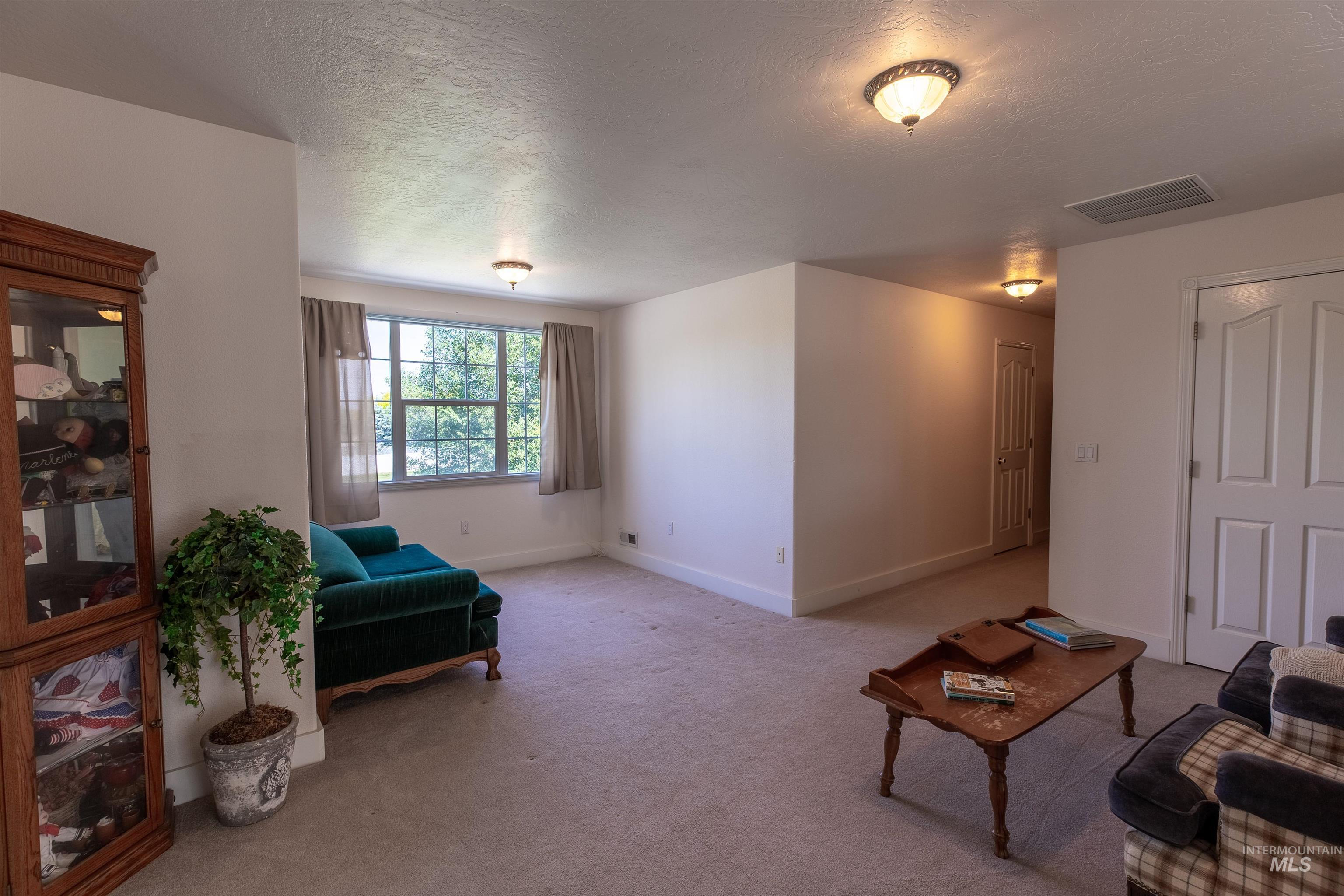 12128 W Kittredge Drive, Kuna, Idaho 83634, 4 Bedrooms, 3 Bathrooms, Residential For Sale, Price $899,900,MLS 98976807