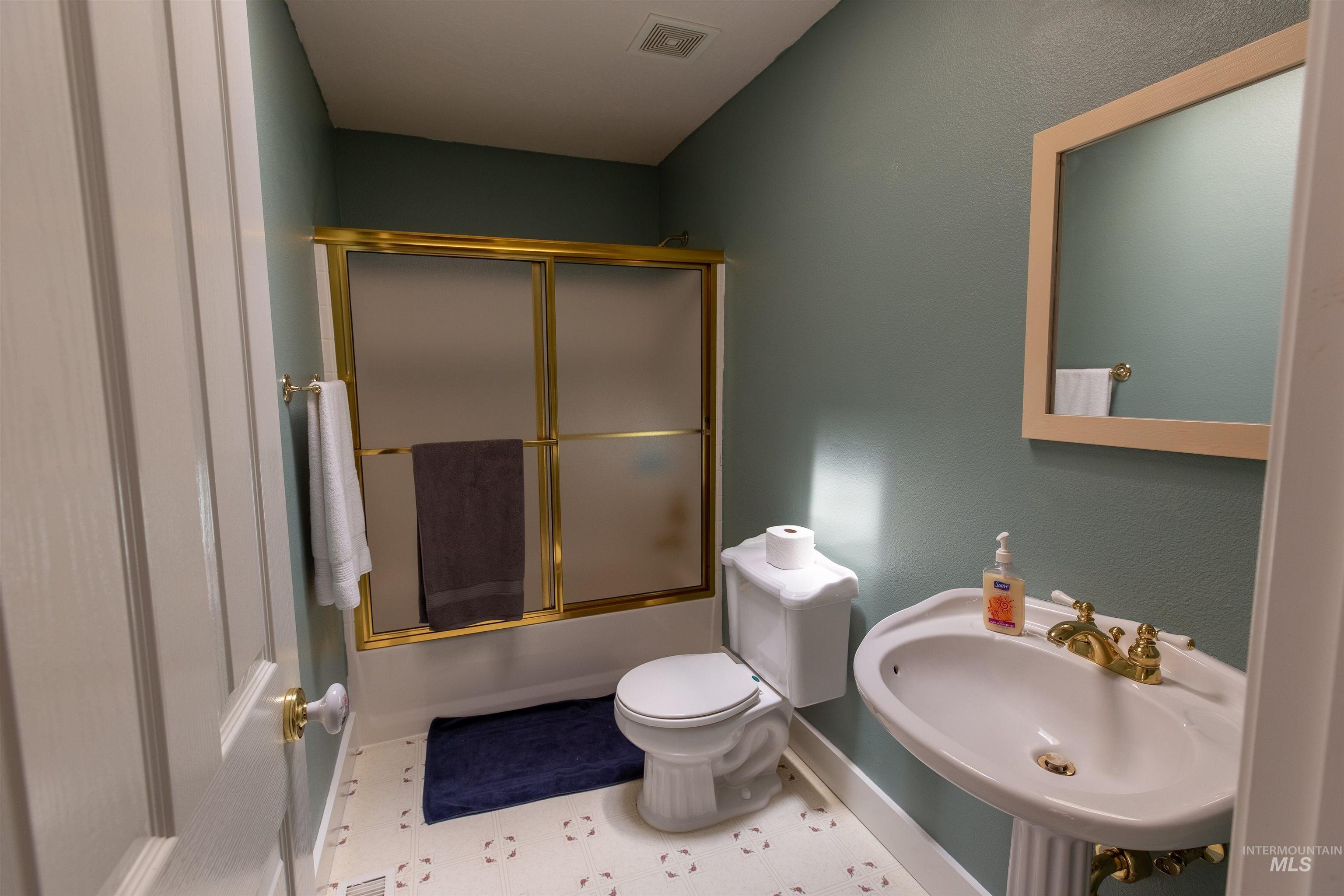 12128 W Kittredge Drive, Kuna, Idaho 83634, 4 Bedrooms, 3 Bathrooms, Residential For Sale, Price $899,900,MLS 98976807