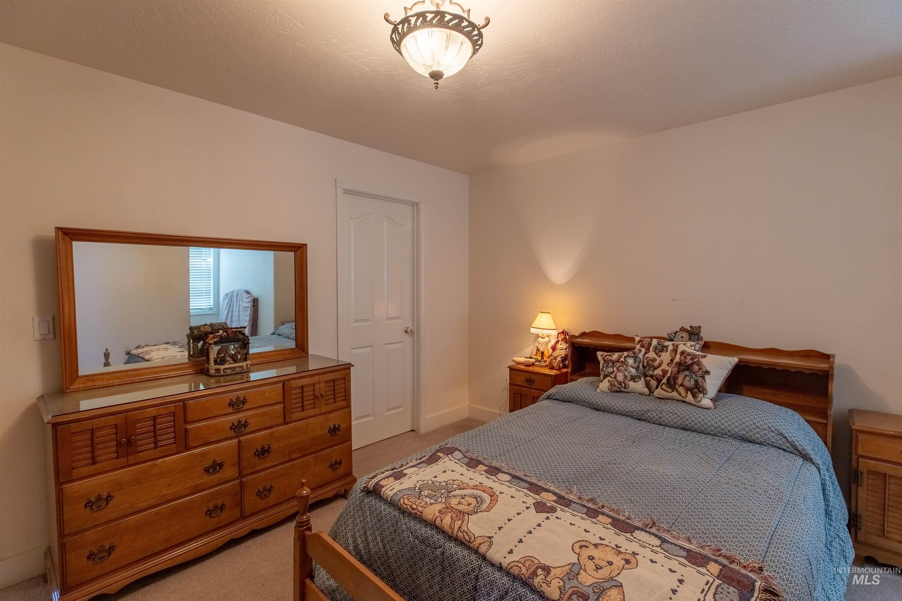 12128 W Kittredge Drive, Kuna, Idaho 83634, 4 Bedrooms, 3 Bathrooms, Residential For Sale, Price $899,900,MLS 98976807