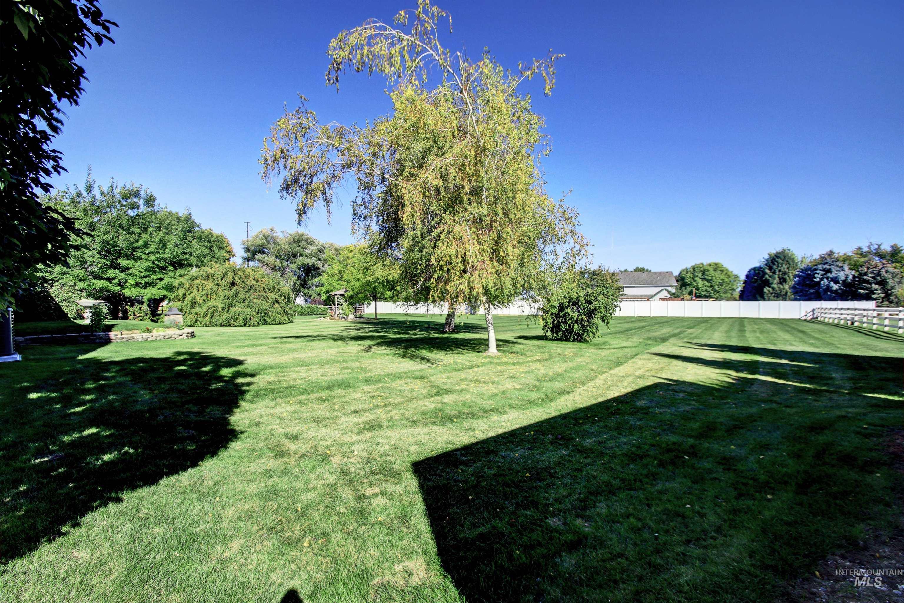 12128 W Kittredge Drive, Kuna, Idaho 83634, 4 Bedrooms, 3 Bathrooms, Residential For Sale, Price $899,900,MLS 98976807