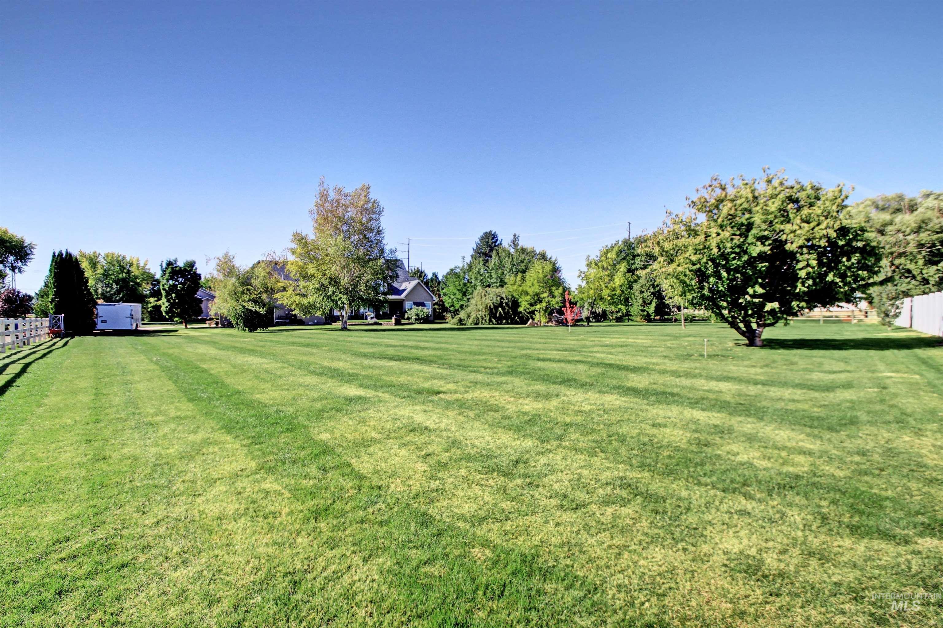 12128 W Kittredge Drive, Kuna, Idaho 83634, 4 Bedrooms, 3 Bathrooms, Residential For Sale, Price $899,900,MLS 98976807