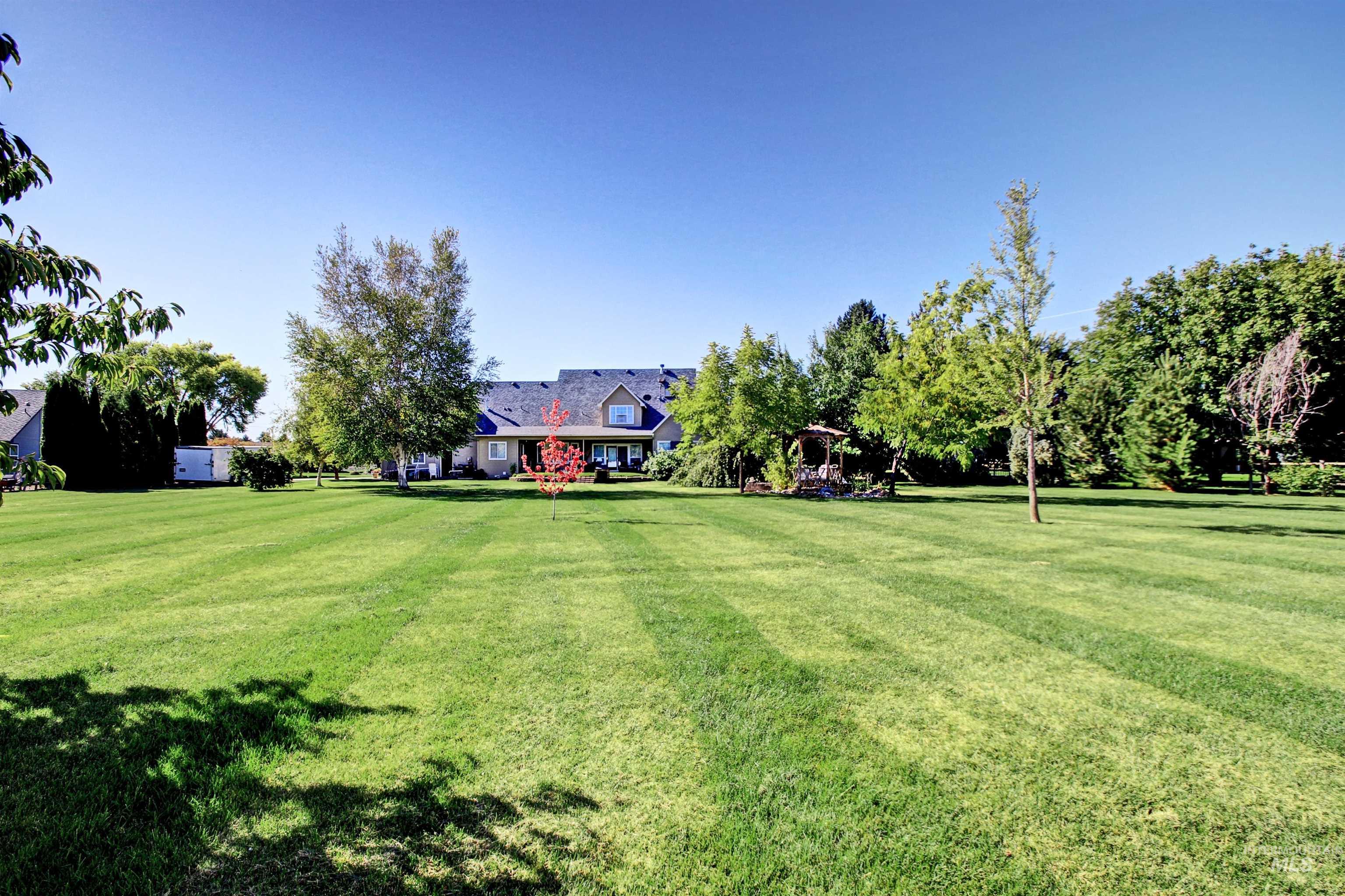 12128 W Kittredge Drive, Kuna, Idaho 83634, 4 Bedrooms, 3 Bathrooms, Residential For Sale, Price $899,900,MLS 98976807