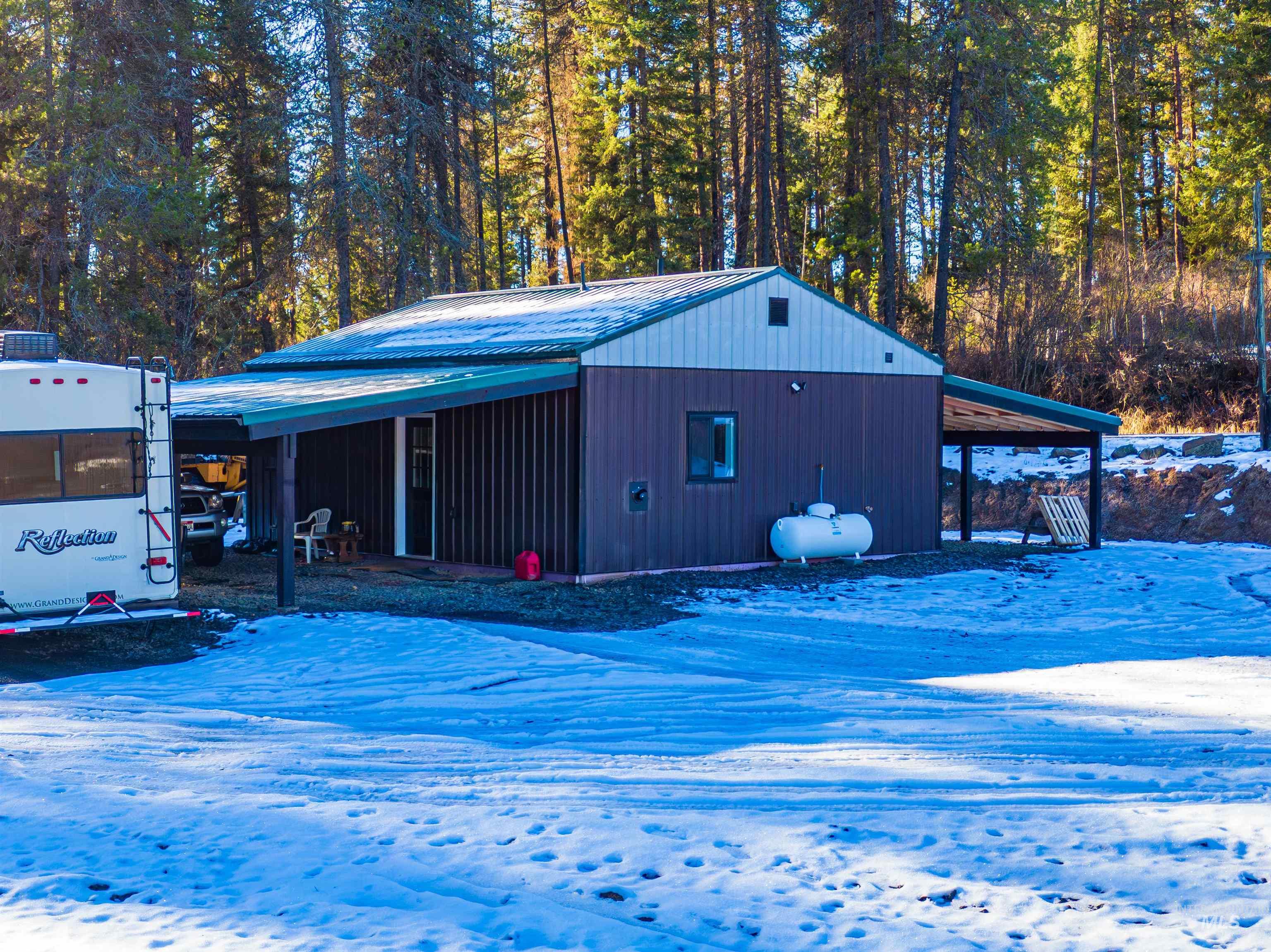 1112 Old Park Rd, Helmer, Idaho 83823, 1 Bedroom, 1 Bathroom, Residential For Sale, Price $319,900,MLS 98976808