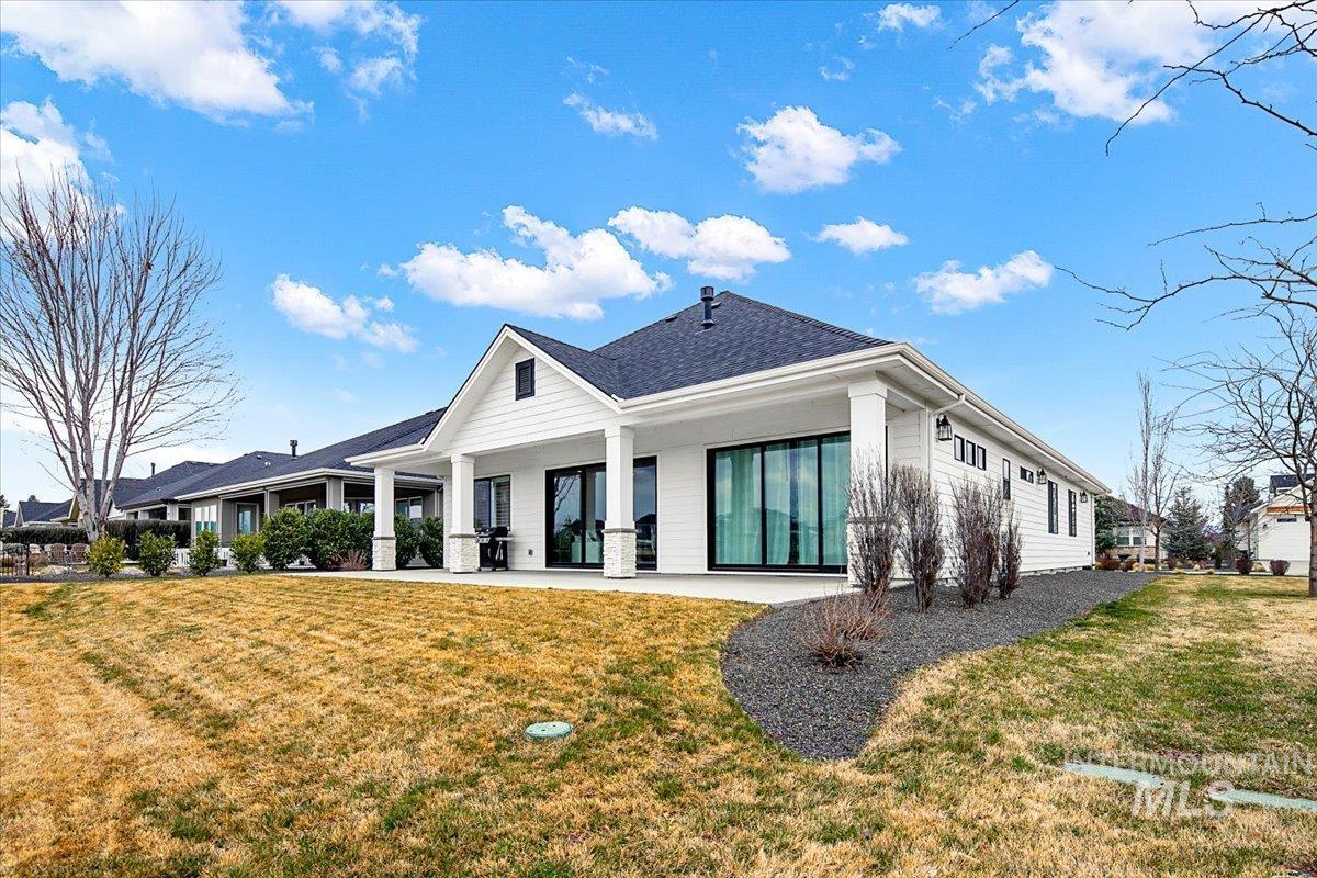 1381 N Laconia Ave, Eagle, Idaho 83616, 3 Bedrooms, 2.5 Bathrooms, Residential For Sale, Price $850,000,MLS 98976809