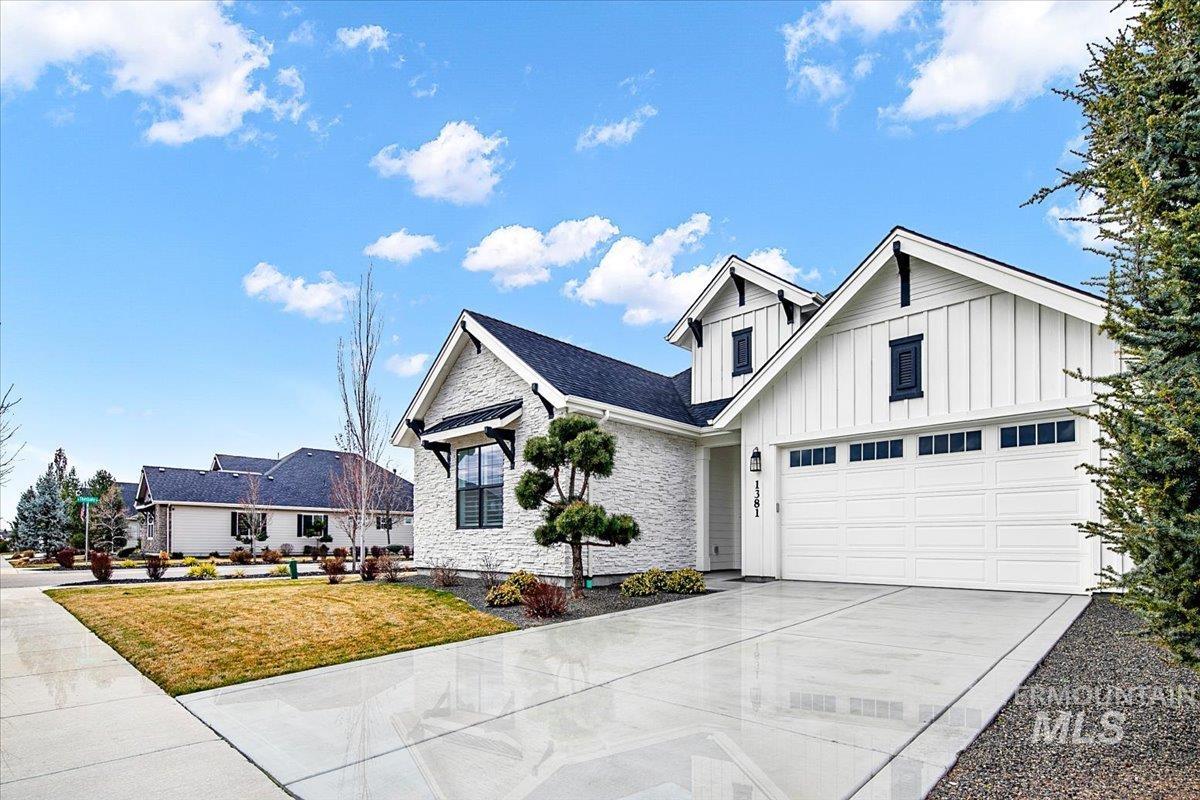 1381 N Laconia Ave, Eagle, Idaho 83616, 3 Bedrooms, 2.5 Bathrooms, Residential For Sale, Price $850,000,MLS 98976809