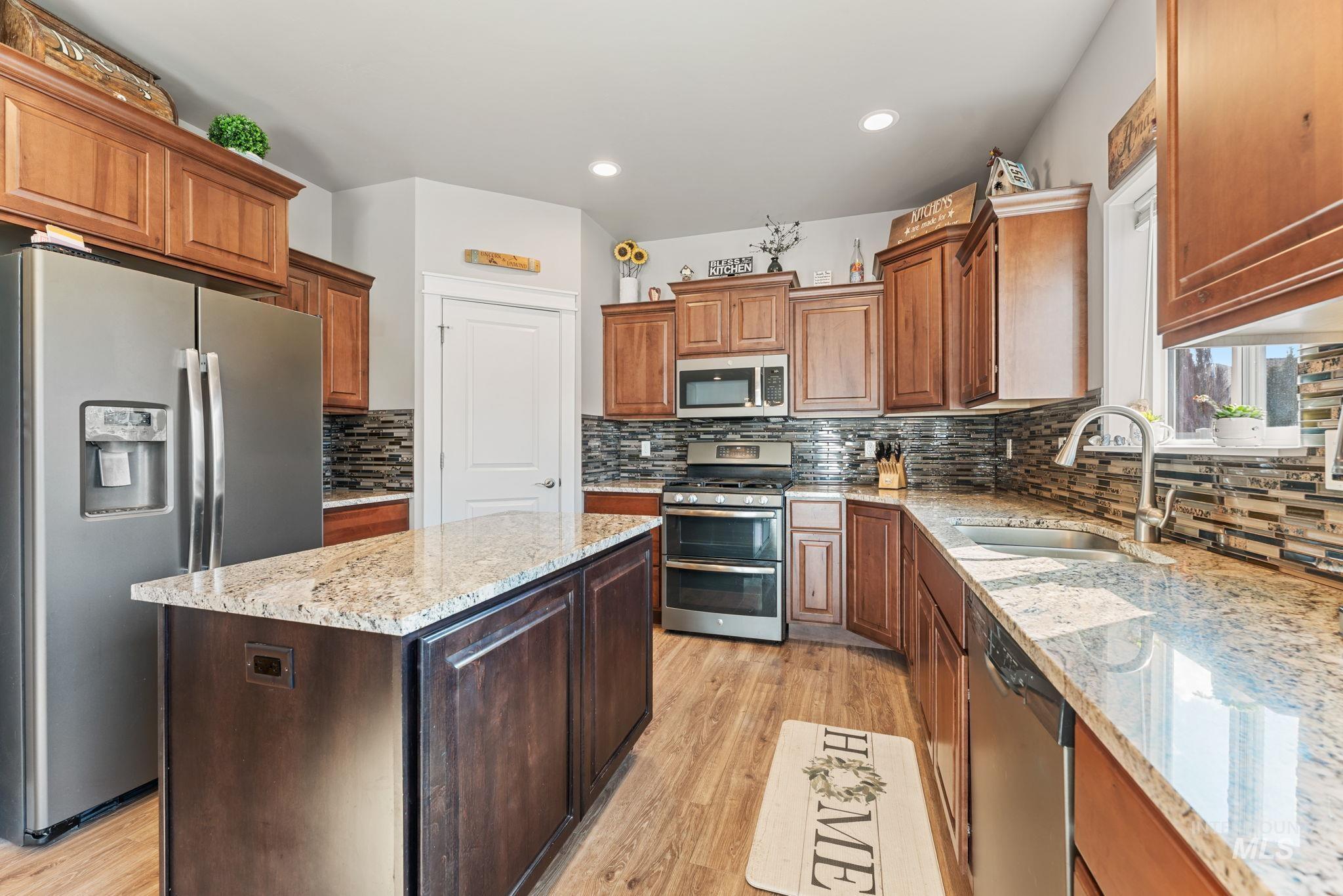 473 Pebblebrook Ln., Twin Falls, Idaho 83301, 3 Bedrooms, 2.5 Bathrooms, Residential For Sale, Price $539,999,MLS 98976811