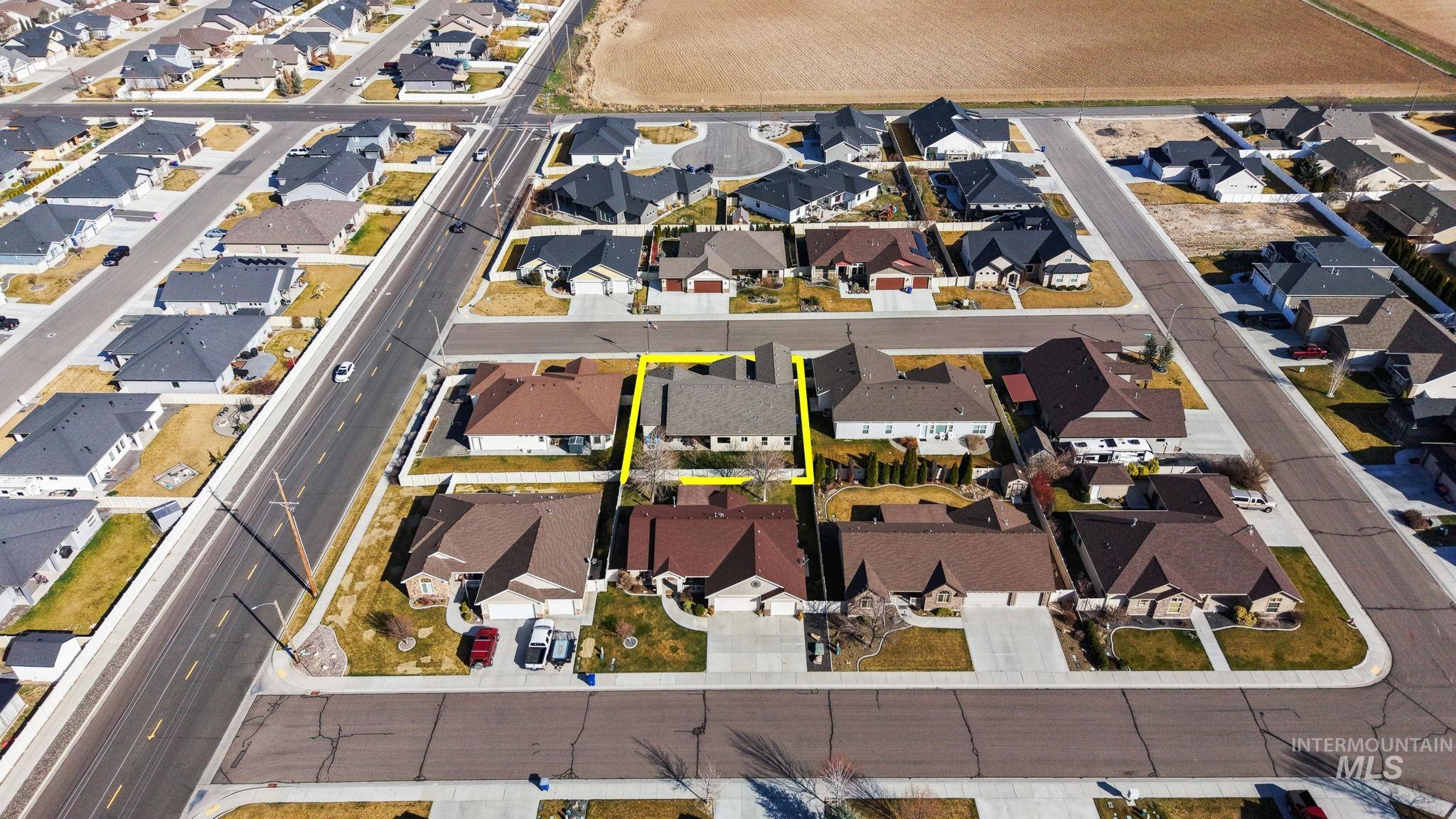 473 Pebblebrook Ln., Twin Falls, Idaho 83301, 3 Bedrooms, 2.5 Bathrooms, Residential For Sale, Price $539,999,MLS 98976811