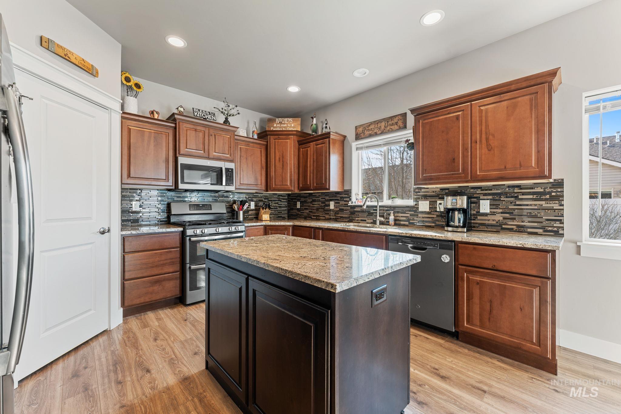 473 Pebblebrook Ln., Twin Falls, Idaho 83301, 3 Bedrooms, 2.5 Bathrooms, Residential For Sale, Price $539,999,MLS 98976811