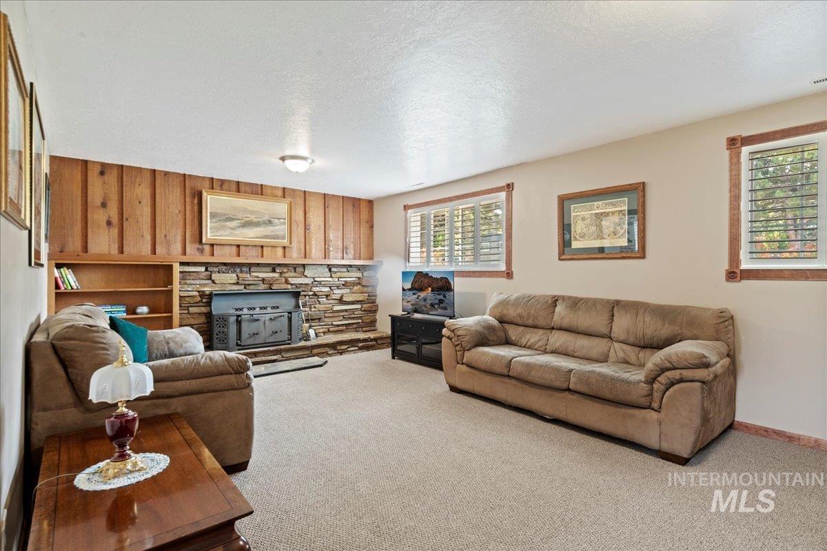 10210 W Hackamore Dr, Boise, Idaho 83709, 4 Bedrooms, 3 Bathrooms, Residential For Sale, Price $759,500, 98976812