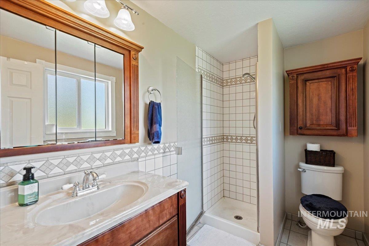 10210 W Hackamore Dr, Boise, Idaho 83709, 4 Bedrooms, 3 Bathrooms, Residential For Sale, Price $759,500, 98976812