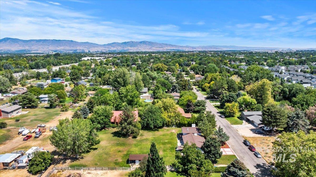 10210 W Hackamore Dr, Boise, Idaho 83709, 4 Bedrooms, 3 Bathrooms, Residential For Sale, Price $759,500, 98976812
