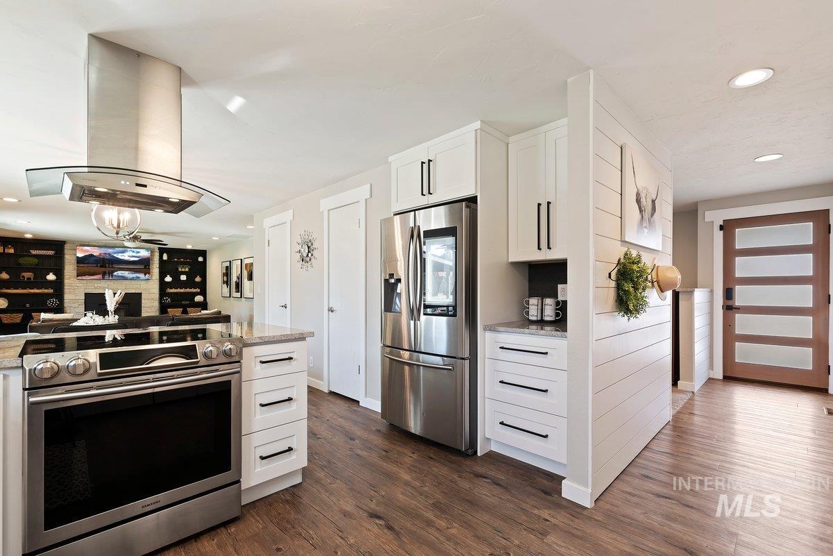 9147 W Wallowa Ct, Boise, Idaho 83709, 3 Bedrooms, 2 Bathrooms, Residential For Sale, Price $599,000, 98976813