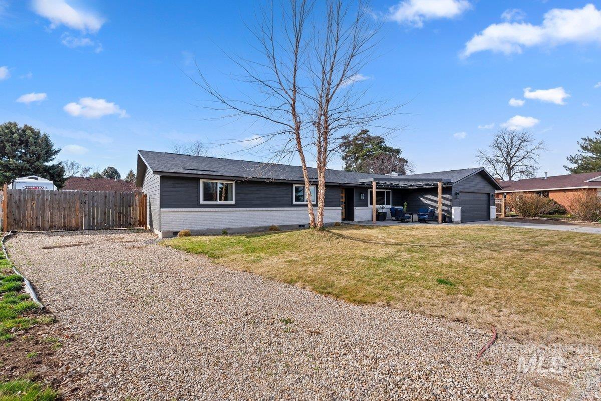 9147 W Wallowa Ct, Boise, Idaho 83709, 3 Bedrooms, 2 Bathrooms, Residential For Sale, Price $599,000, 98976813