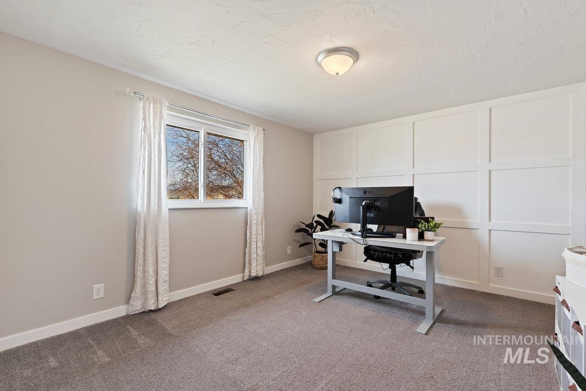 9147 W Wallowa Ct, Boise, Idaho 83709, 3 Bedrooms, 2 Bathrooms, Residential For Sale, Price $599,000, 98976813