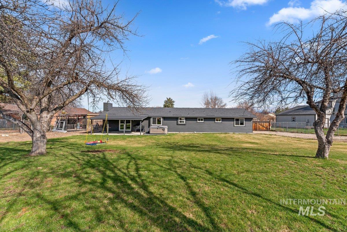 9147 W Wallowa Ct, Boise, Idaho 83709, 3 Bedrooms, 2 Bathrooms, Residential For Sale, Price $599,000, 98976813