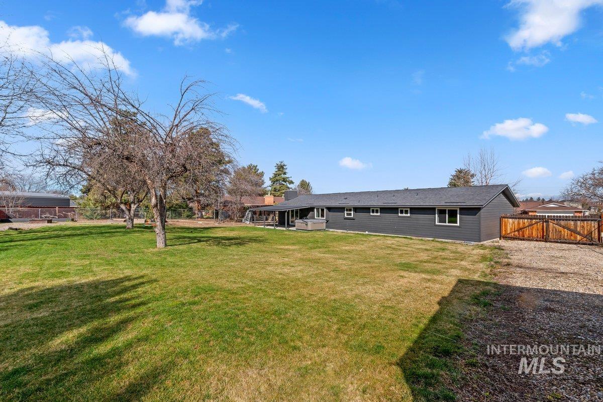 9147 W Wallowa Ct, Boise, Idaho 83709, 3 Bedrooms, 2 Bathrooms, Residential For Sale, Price $599,000, 98976813