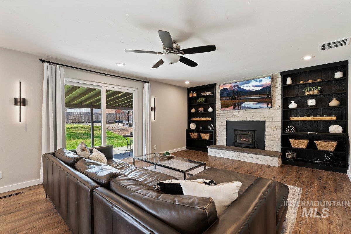 9147 W Wallowa Ct, Boise, Idaho 83709, 3 Bedrooms, 2 Bathrooms, Residential For Sale, Price $599,000, 98976813