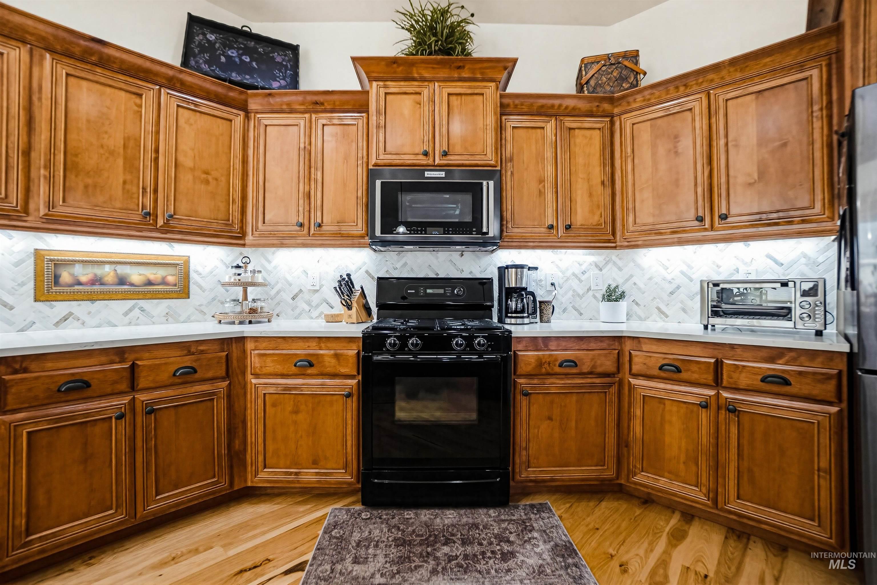 9865 W Blackpool, Star, Idaho 83369, 3 Bedrooms, 2 Bathrooms, Residential For Sale, Price $549,000, 98976815